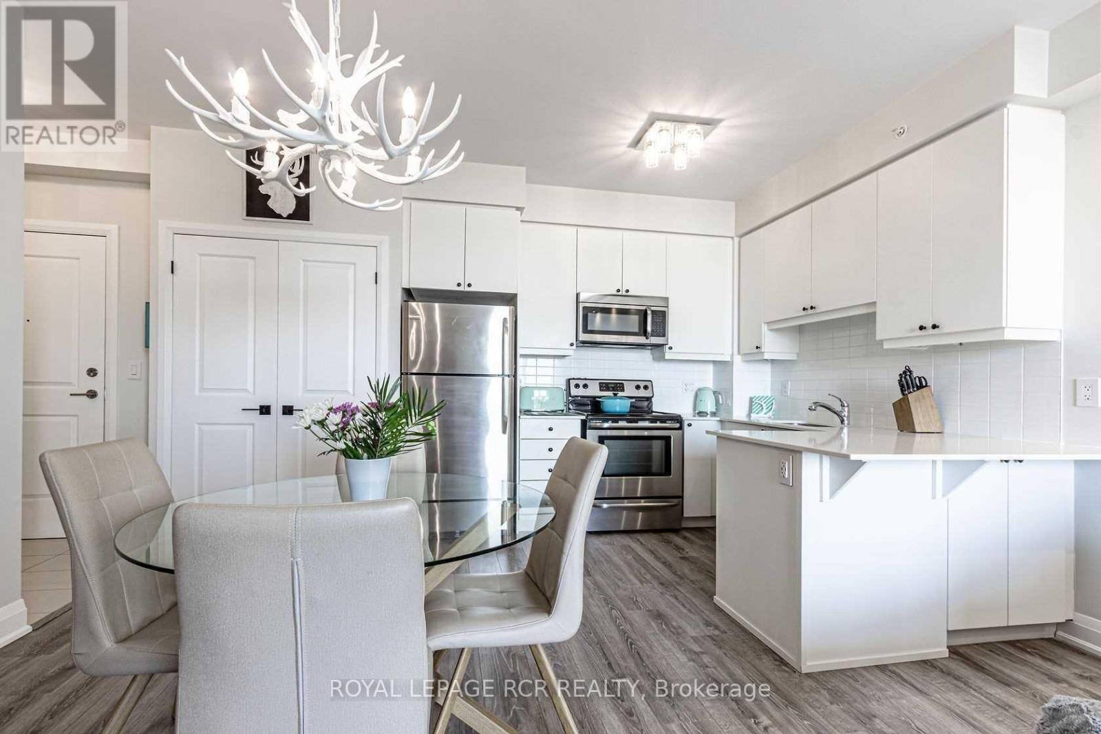 913 - 12 Woodstream Boulevard, Vaughan, Ontario  L4L 8C3 - Photo 2 - N13090768