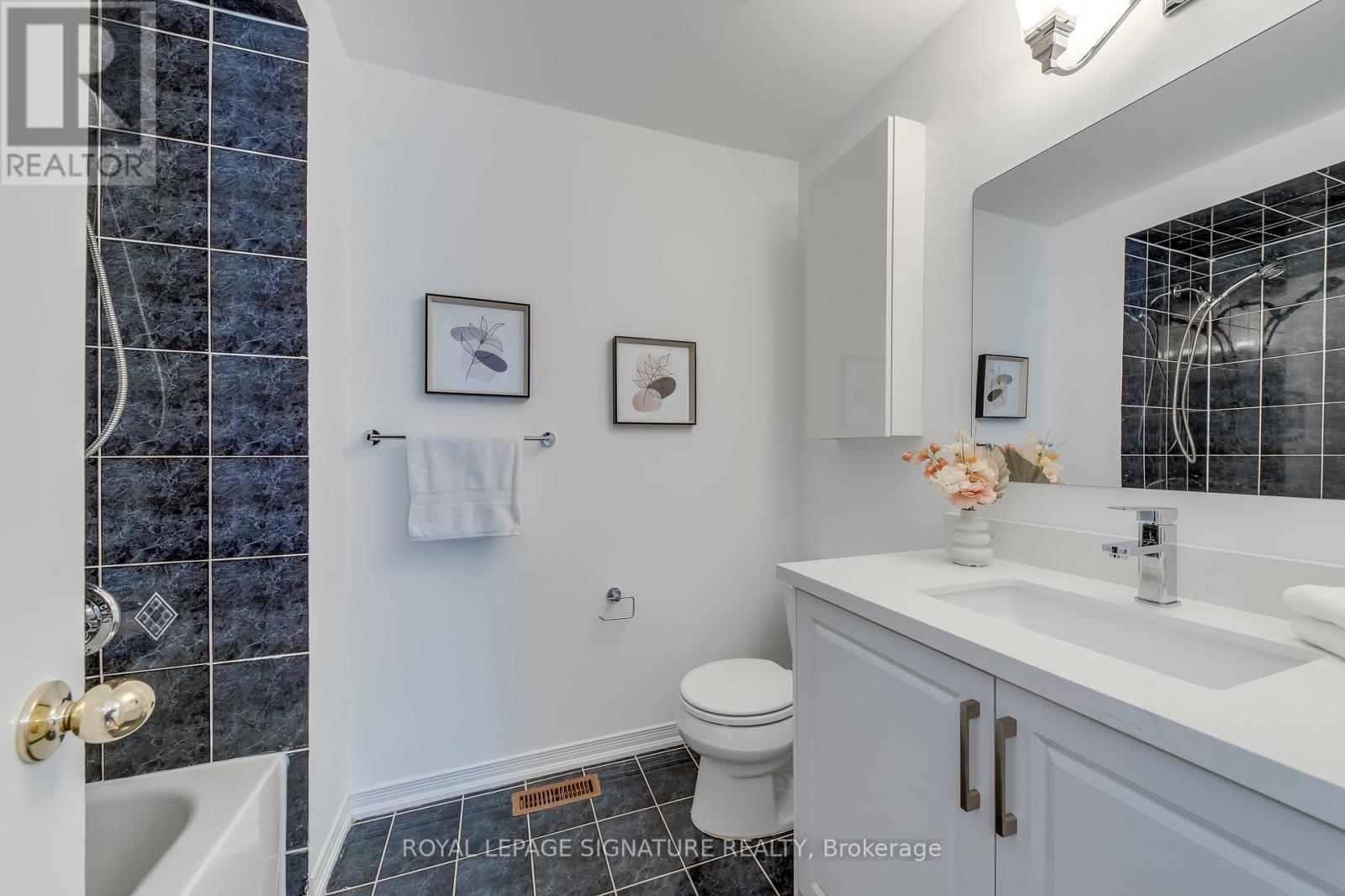 251 Mingay Avenue, Markham, Ontario  L6E 1J1 - Photo 31 - N13090796