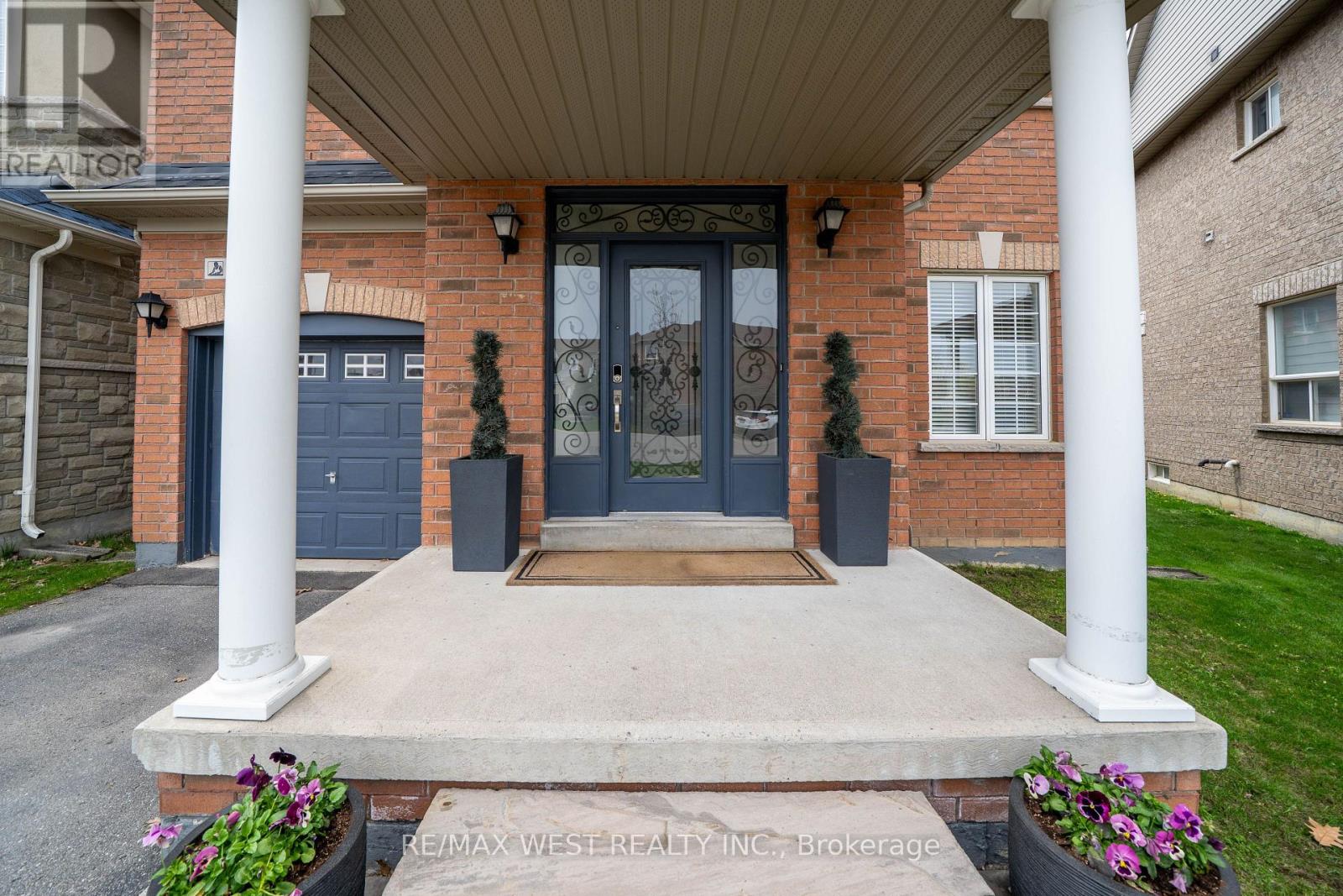 14 Palmette Drive, Richmond Hill, Ontario  L4E 5A4 - Photo 4 - N13090958