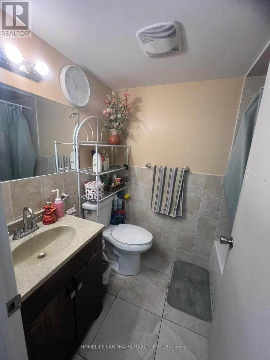 Bsmt Apt - 94 Longford Drive, Newmarket, Ontario  L3Y 2Y4 - Photo 6 - N13090974