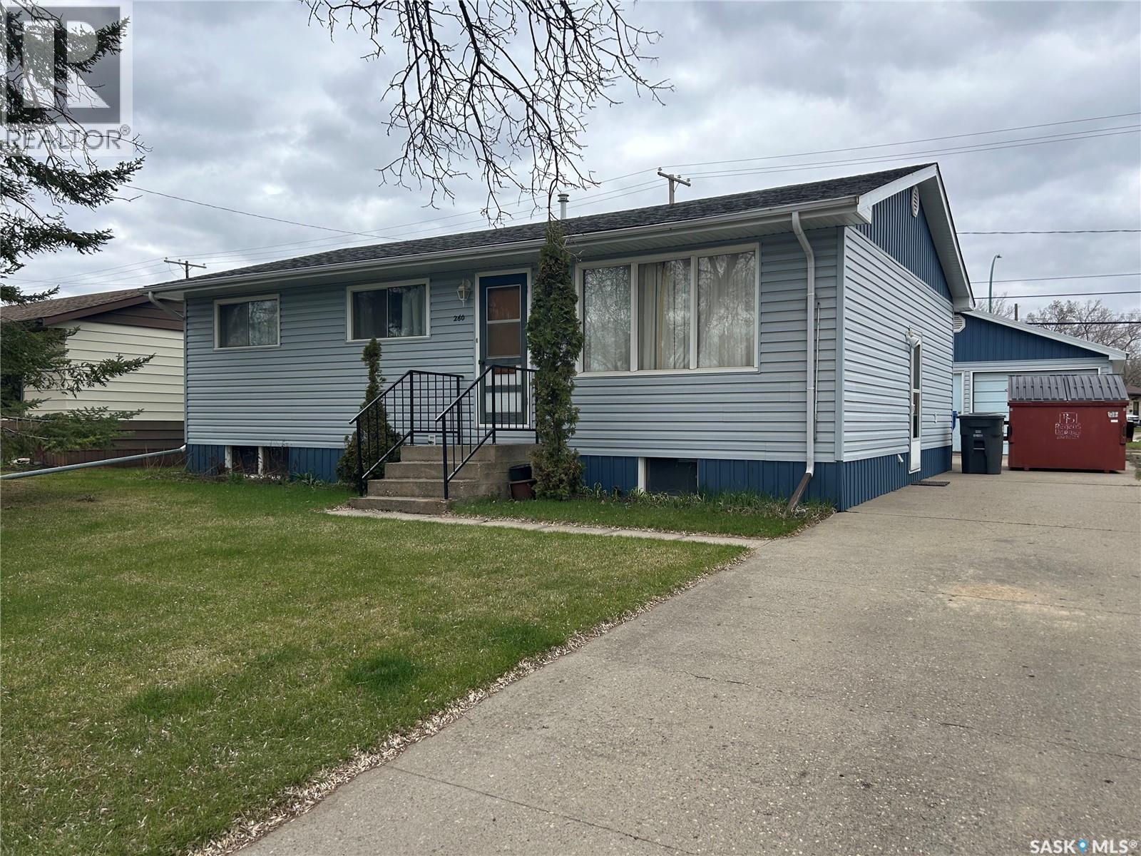 260 Duncan Road, Estevan, Saskatchewan  S4A 0A4 - Photo 3 - SK035085