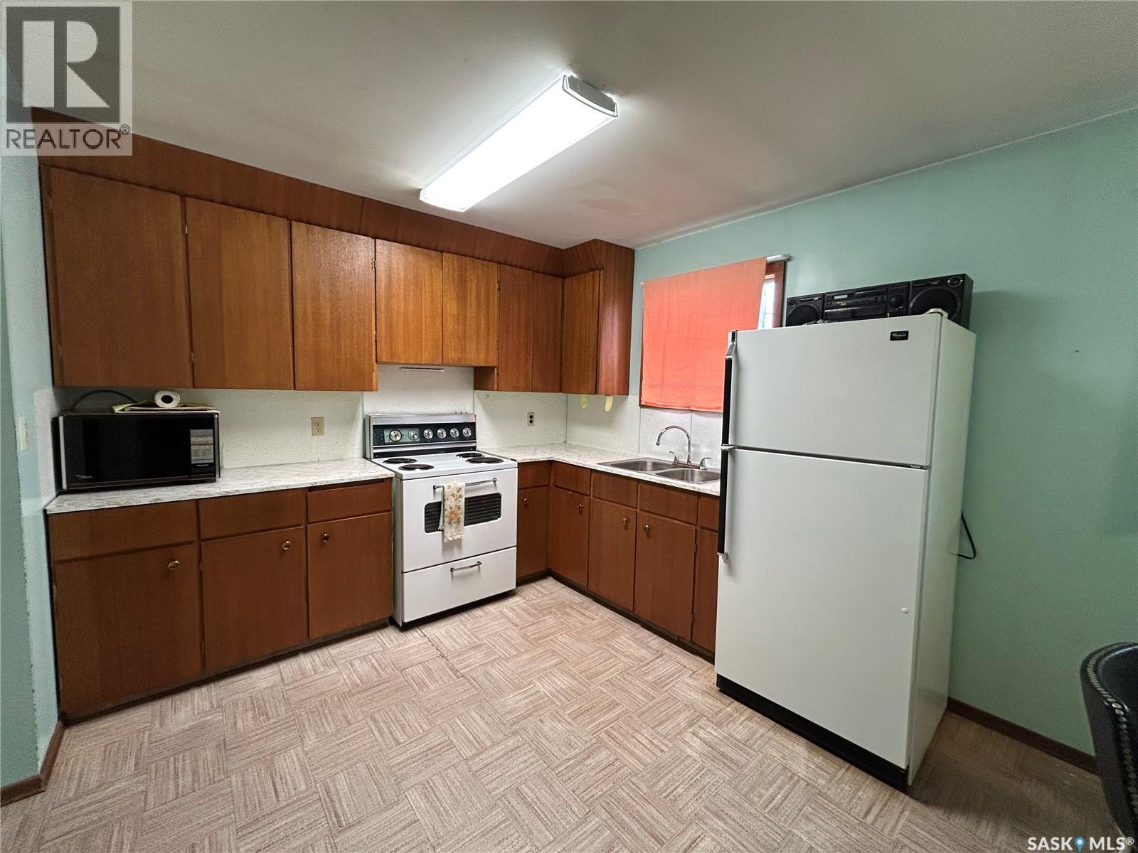 260 Duncan Road, Estevan, Saskatchewan  S4A 0A4 - Photo 8 - SK035085