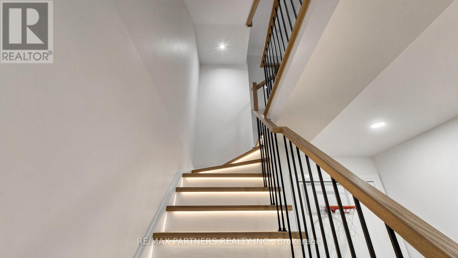 9092 Woodbine Avenue, Markham, Ontario  L3R 0J8 - Photo 23 - N13091048