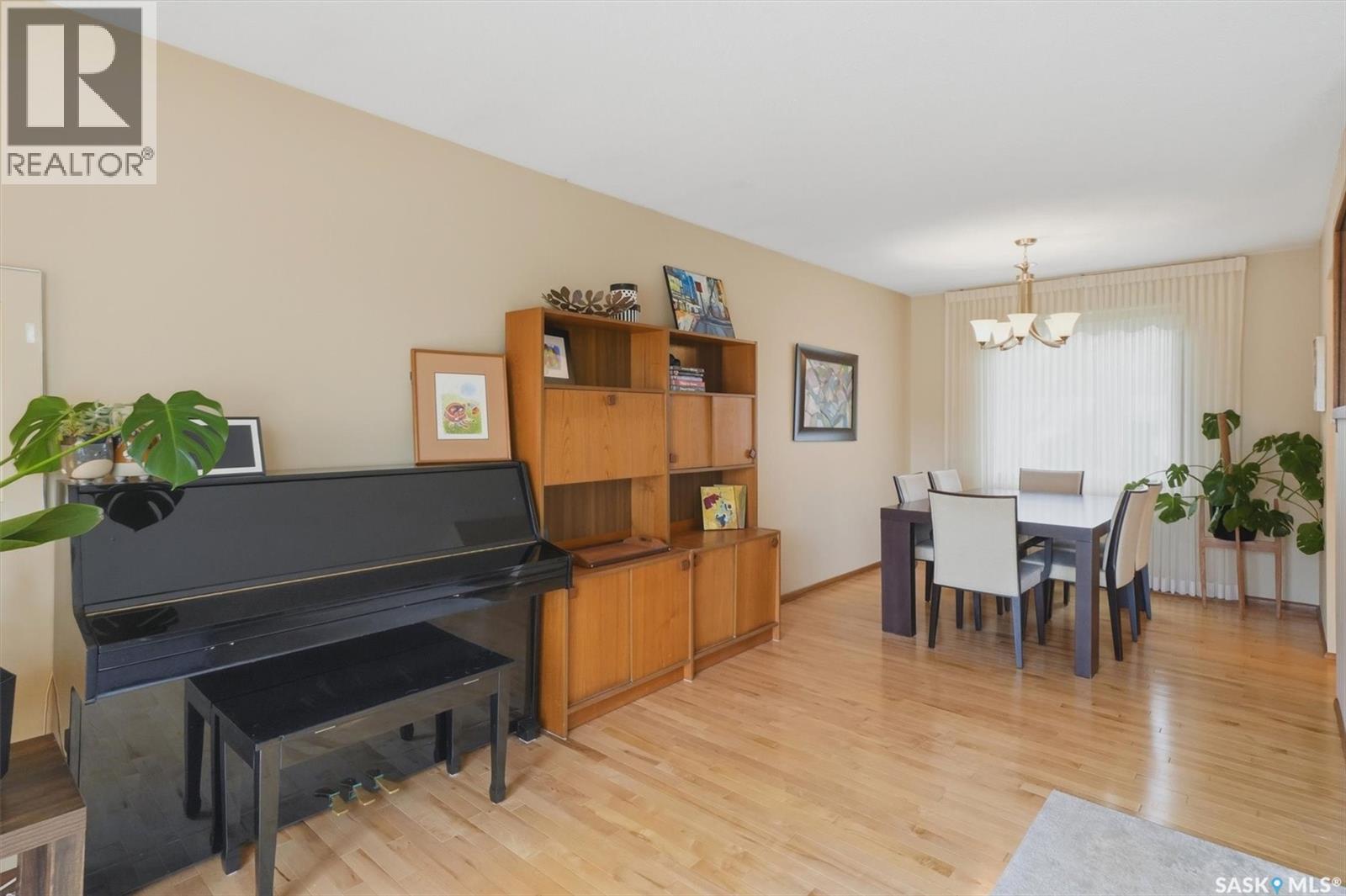 2501 Arlington Avenue, Saskatoon, Saskatchewan  S7J 2J3 - Photo 6 - SK035070