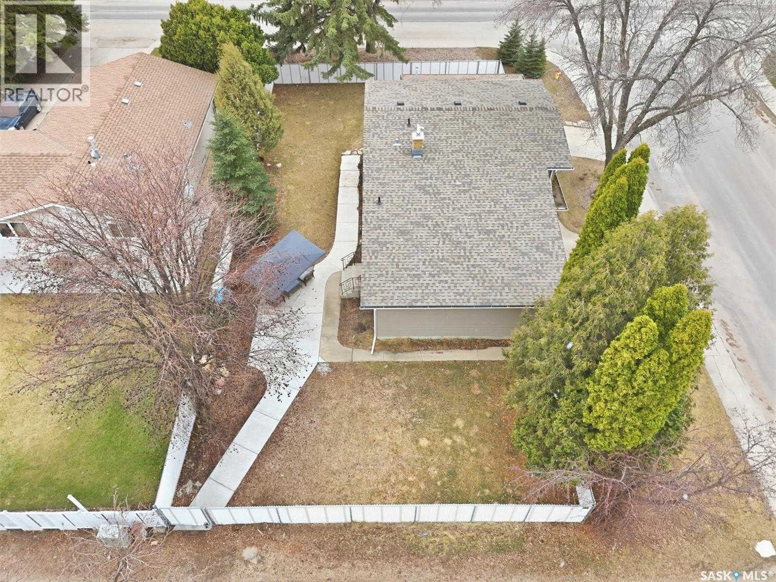 2501 Arlington Avenue, Saskatoon, Saskatchewan  S7J 2J3 - Photo 61 - SK035070