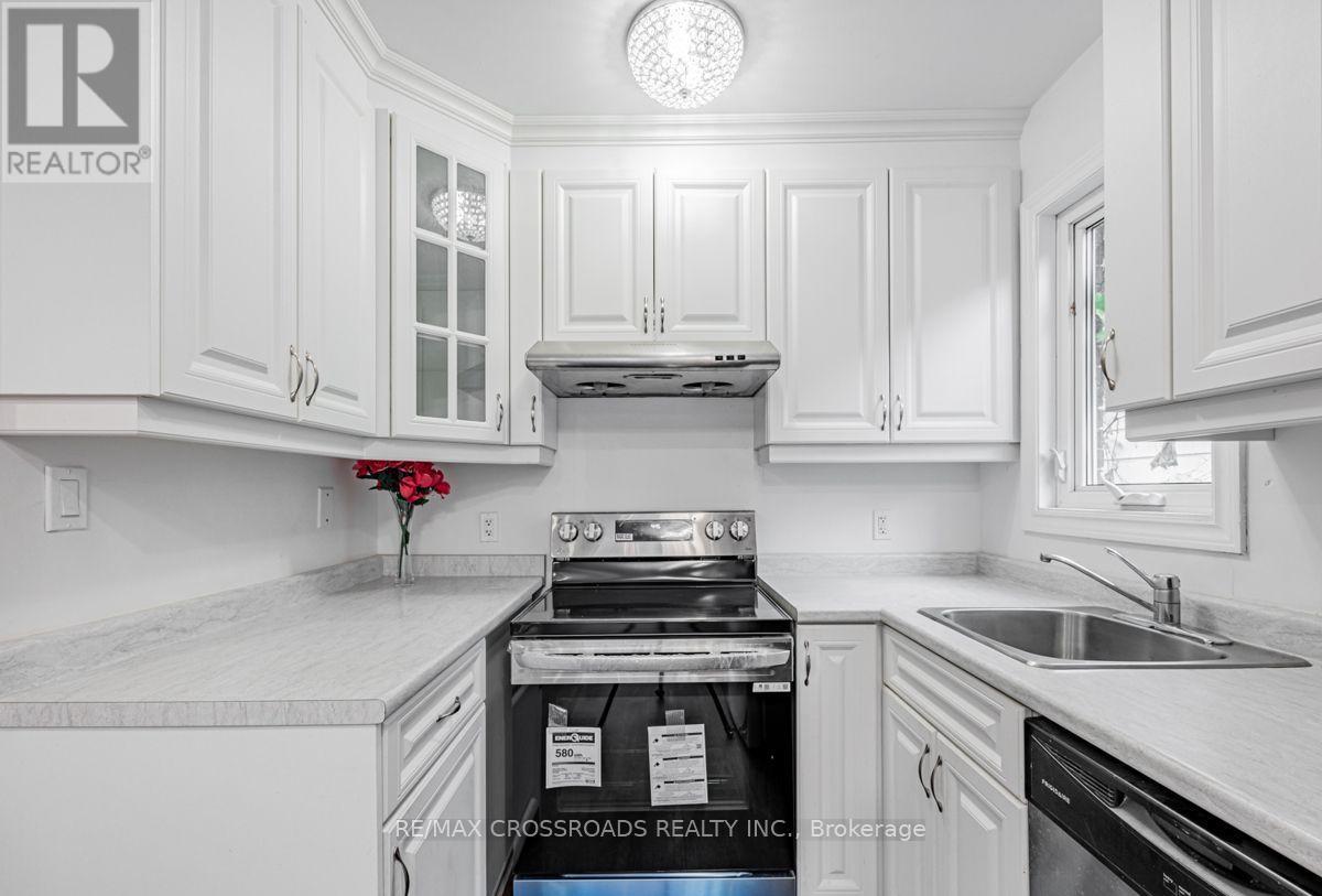 111 Elgin Street W, Oshawa, Ontario  L1G 1S5 - Photo 18 - E13083868