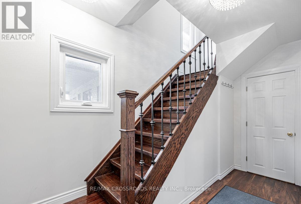111 Elgin Street W, Oshawa, Ontario  L1G 1S5 - Photo 4 - E13083868