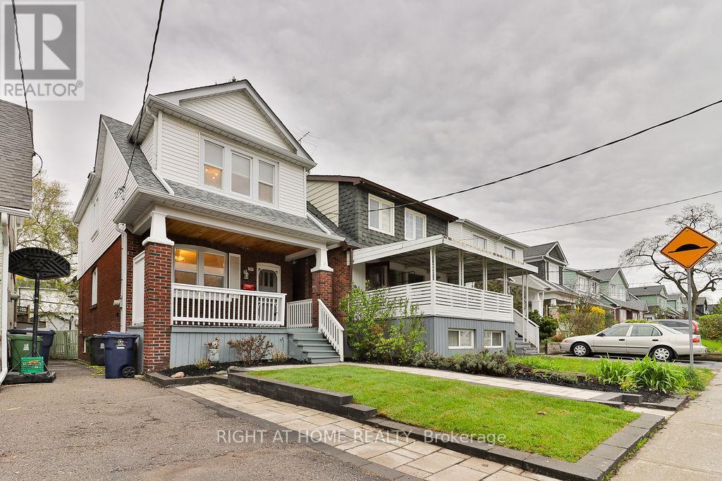 130 SPRINGDALE BOULEVARD, Toronto, Ontario