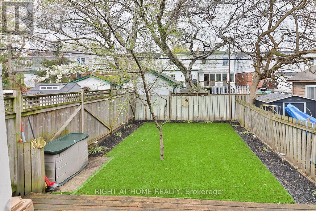 130 Springdale Boulevard, Toronto, Ontario  M4J 1W9 - Photo 28 - E13087862