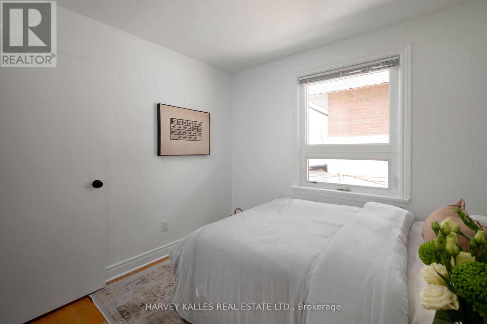 354 Highfield Road, Toronto, Ontario  M4L 2V6 - Photo 32 - E13090628