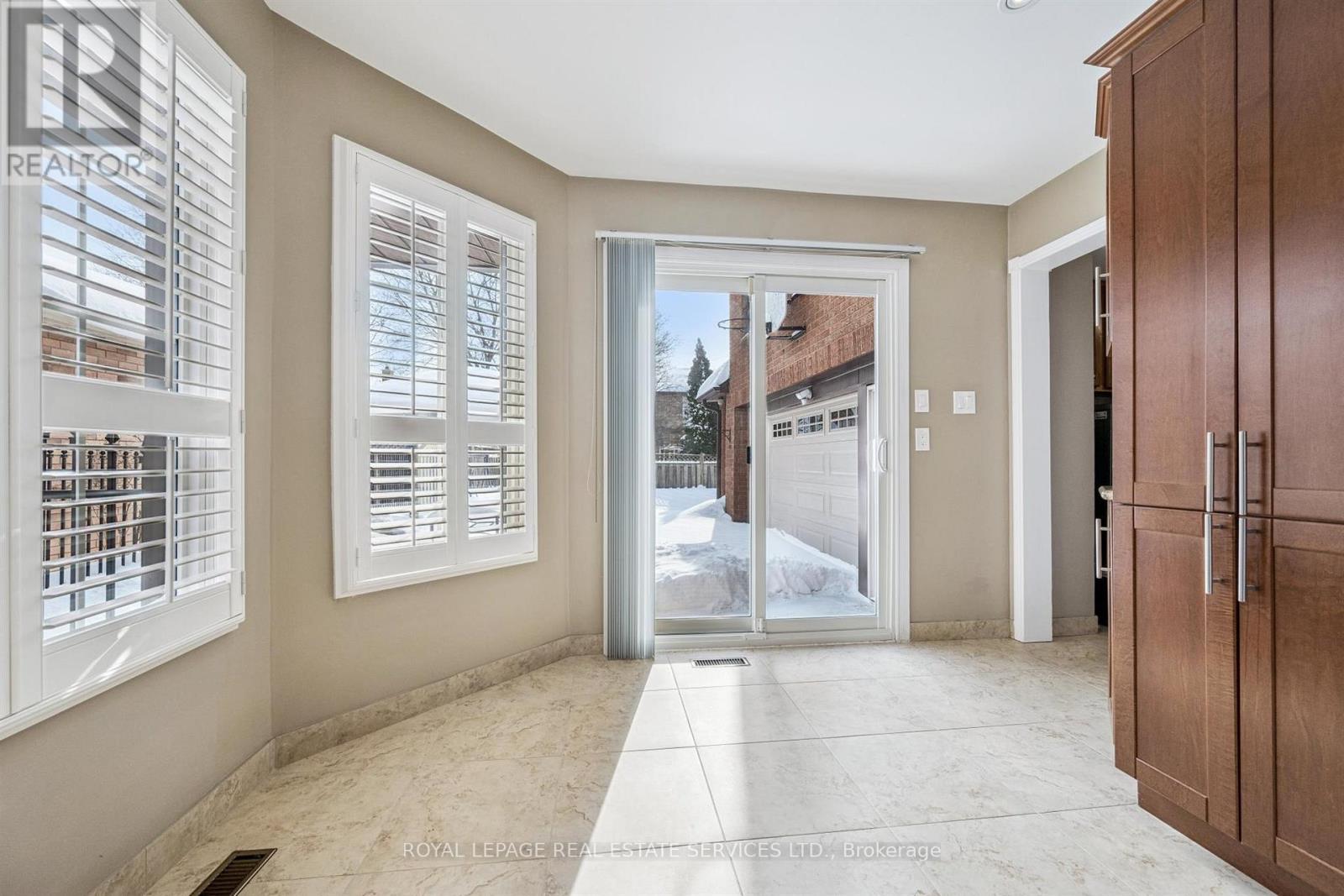 236 O'donoghue Avenue, Oakville, Ontario  L6H 3W6 - Photo 18 - W12742876