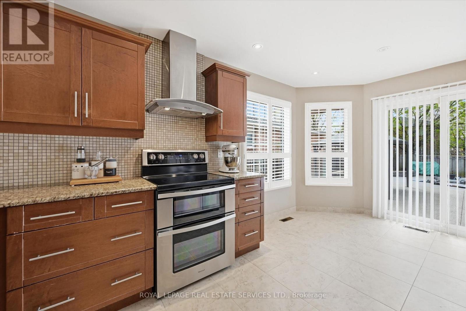 236 O'donoghue Avenue, Oakville, Ontario  L6H 3W6 - Photo 15 - W12742876