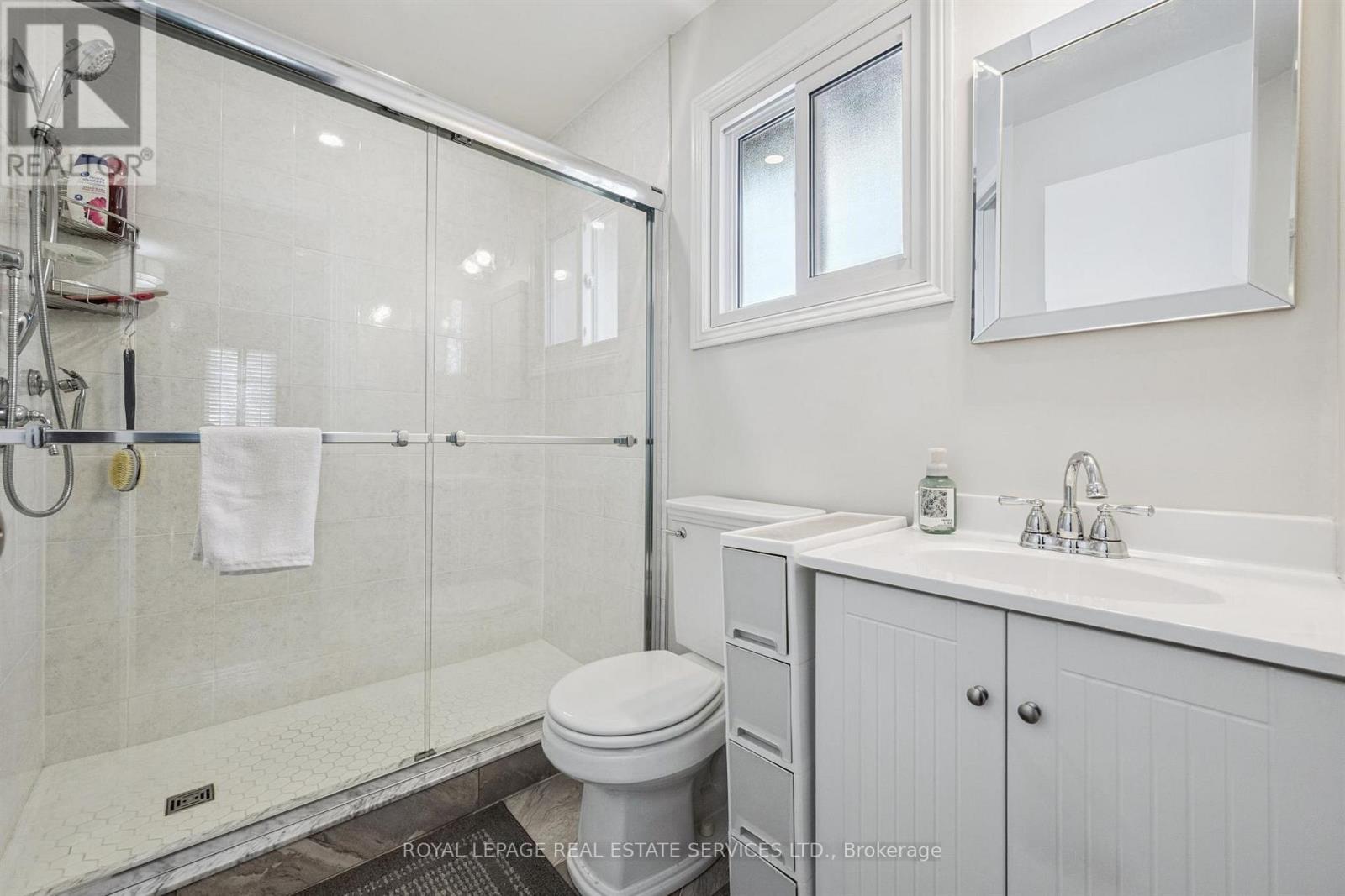 236 O'donoghue Avenue, Oakville, Ontario  L6H 3W6 - Photo 25 - W12742876