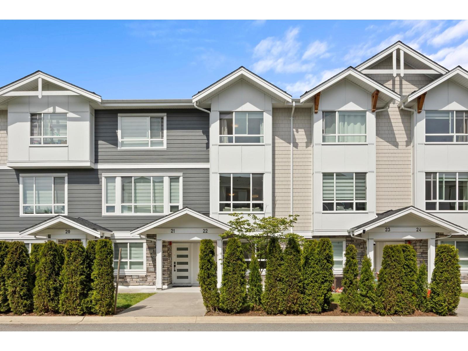 22 19753 55A AVENUE, Langley, British Columbia