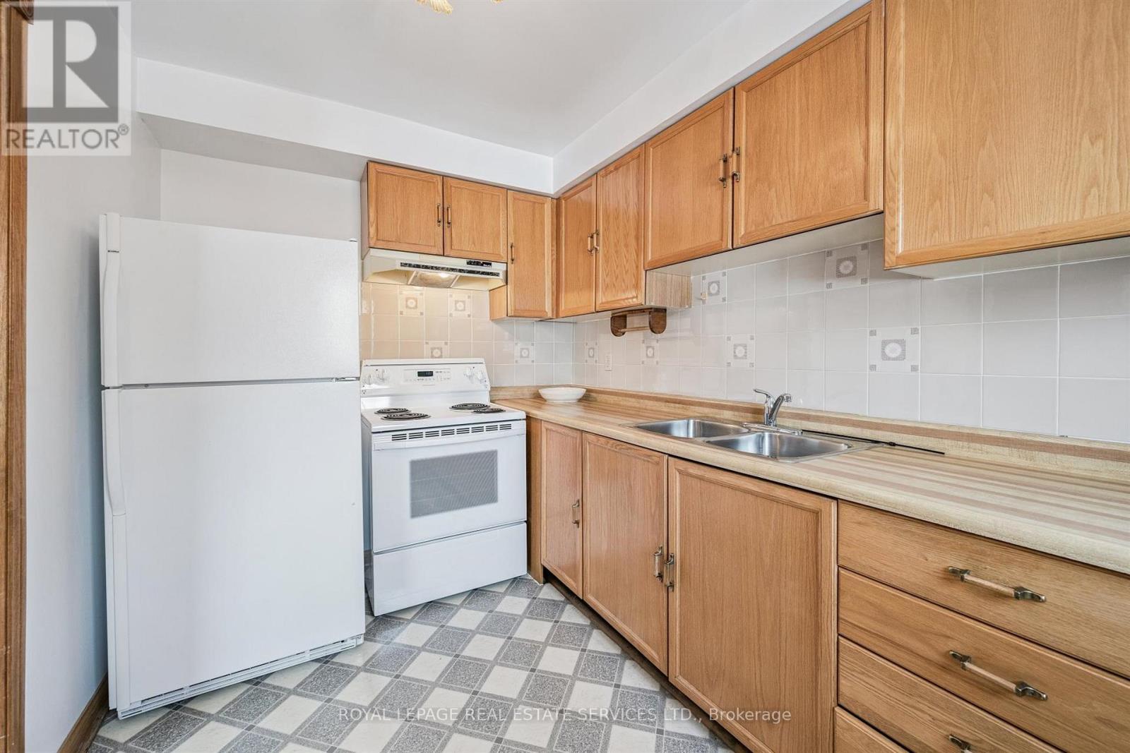 236 O'donoghue Avenue, Oakville, Ontario  L6H 3W6 - Photo 41 - W12742876