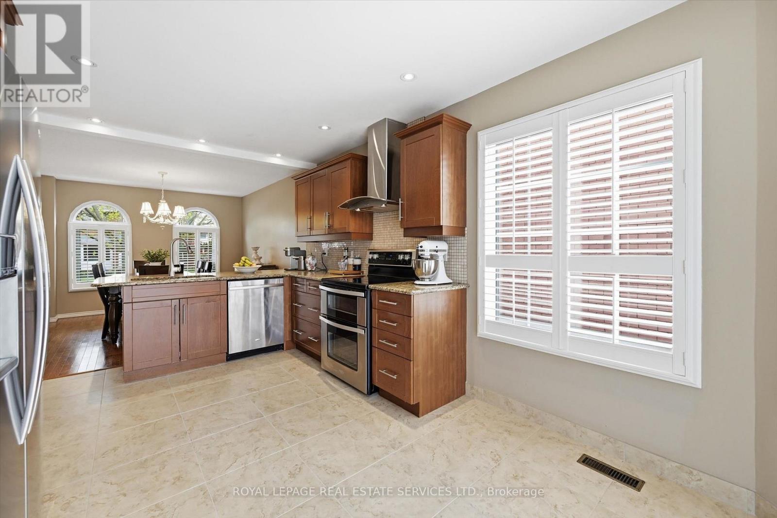 236 O'donoghue Avenue, Oakville, Ontario  L6H 3W6 - Photo 16 - W12742876