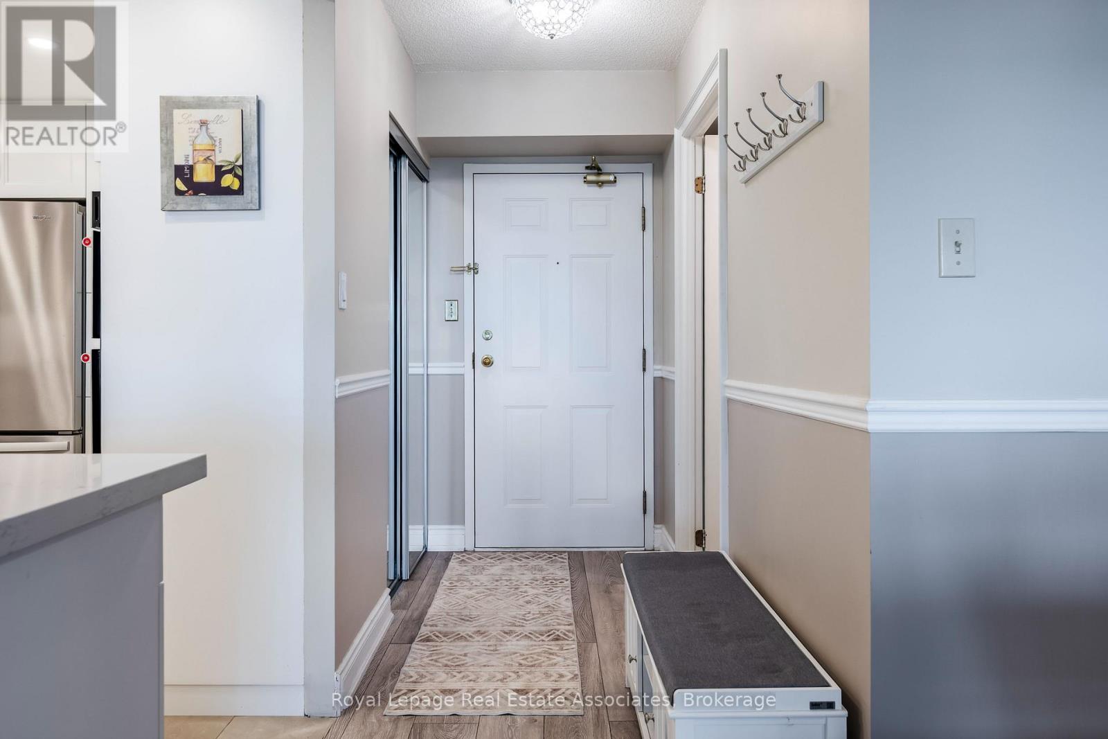 1402 - 20 Mcfarlane Drive, Halton Hills, Ontario  L7G 5J8 - Photo 6 - W13090778