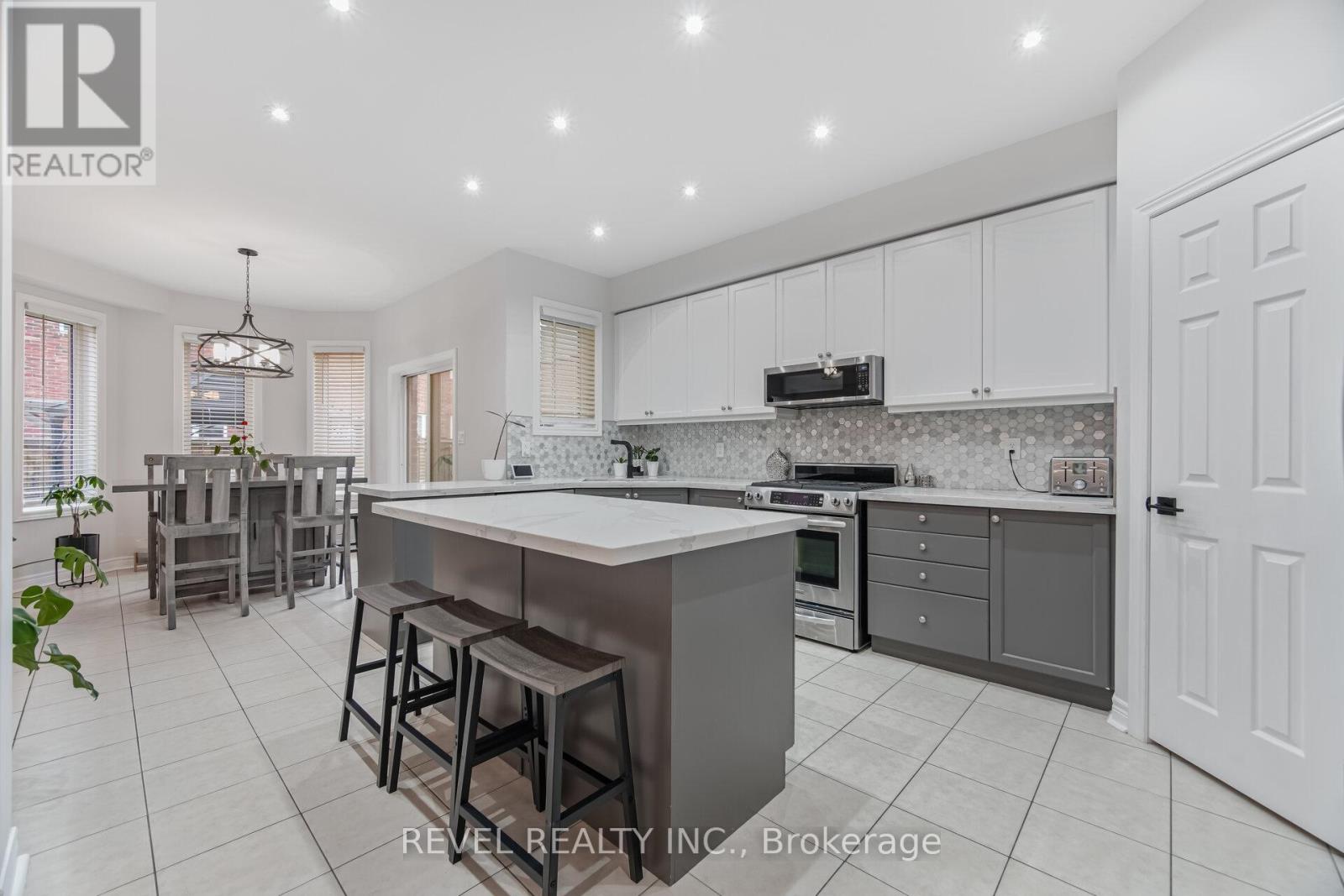 323 Bessborough Drive, Milton, Ontario  L9T 8P5 - Photo 15 - W13090828
