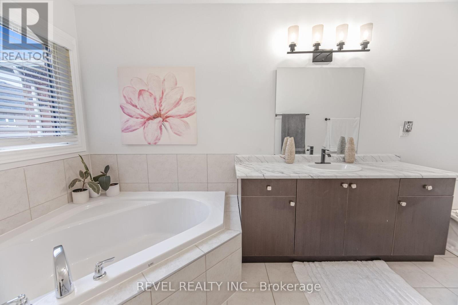323 Bessborough Drive, Milton, Ontario  L9T 8P5 - Photo 25 - W13090828