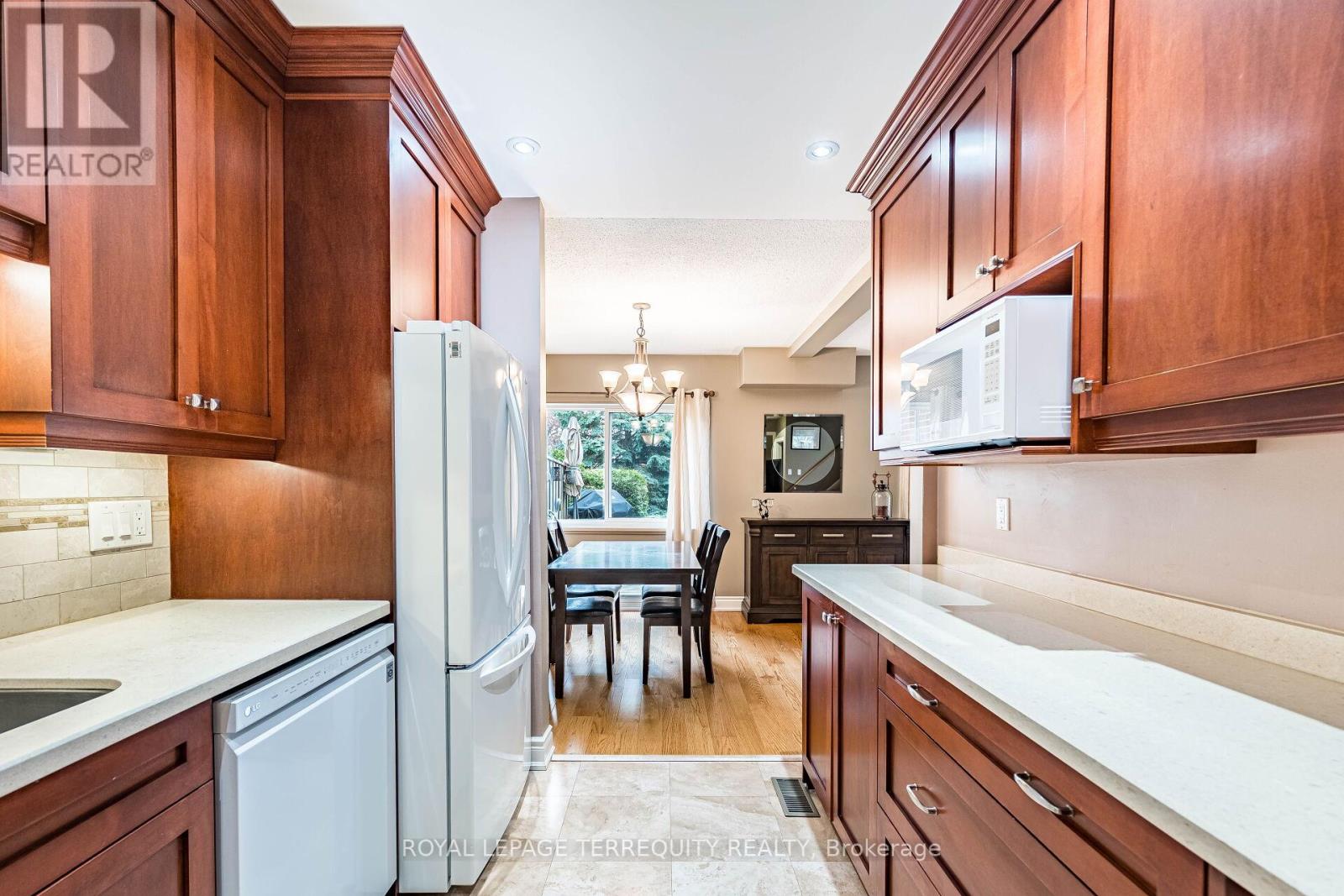 Th#15 - 1230 Gripsholm Road, Mississauga, Ontario  L4Y 2G9 - Photo 11 - W13090836