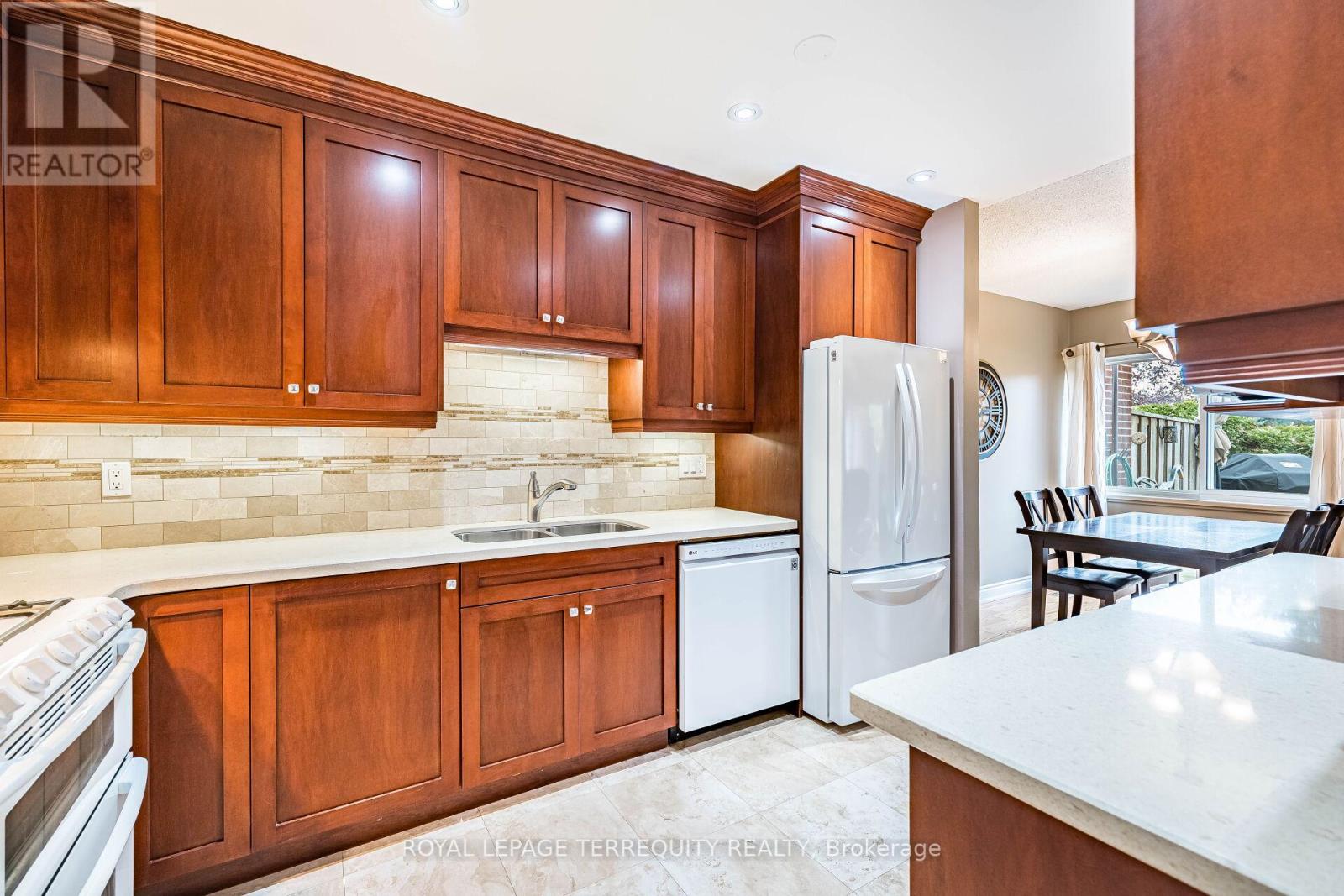 Th#15 - 1230 Gripsholm Road, Mississauga, Ontario  L4Y 2G9 - Photo 12 - W13090836