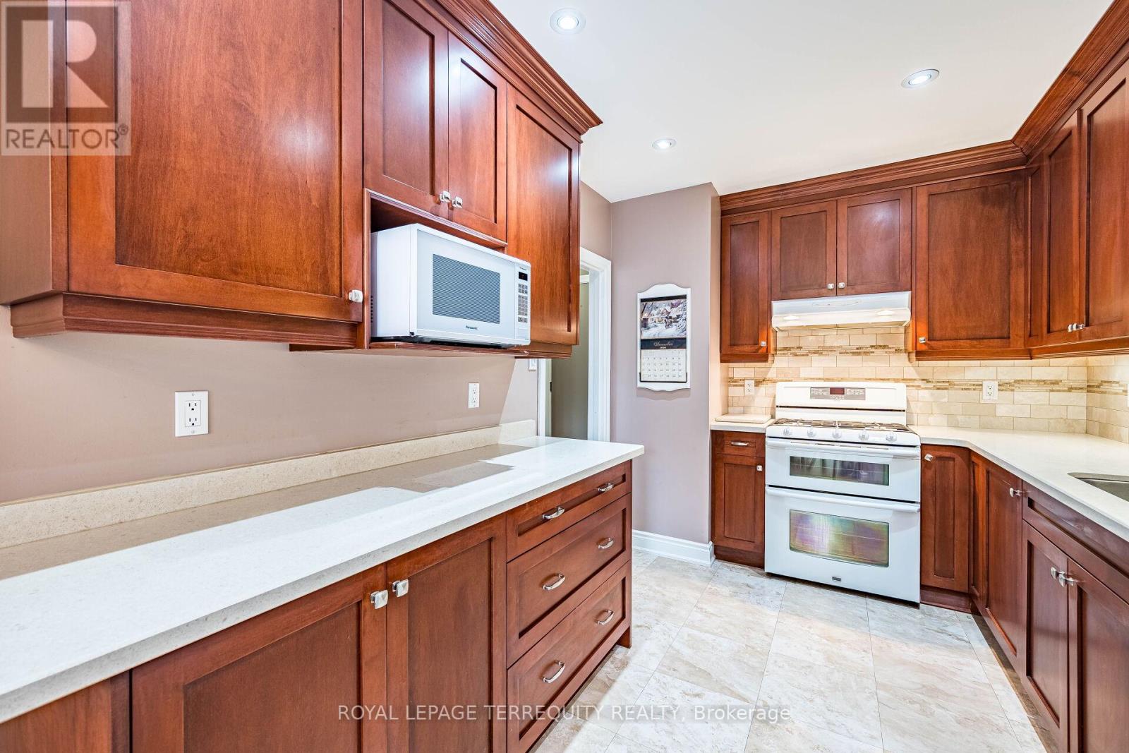 Th#15 - 1230 Gripsholm Road, Mississauga, Ontario  L4Y 2G9 - Photo 13 - W13090836