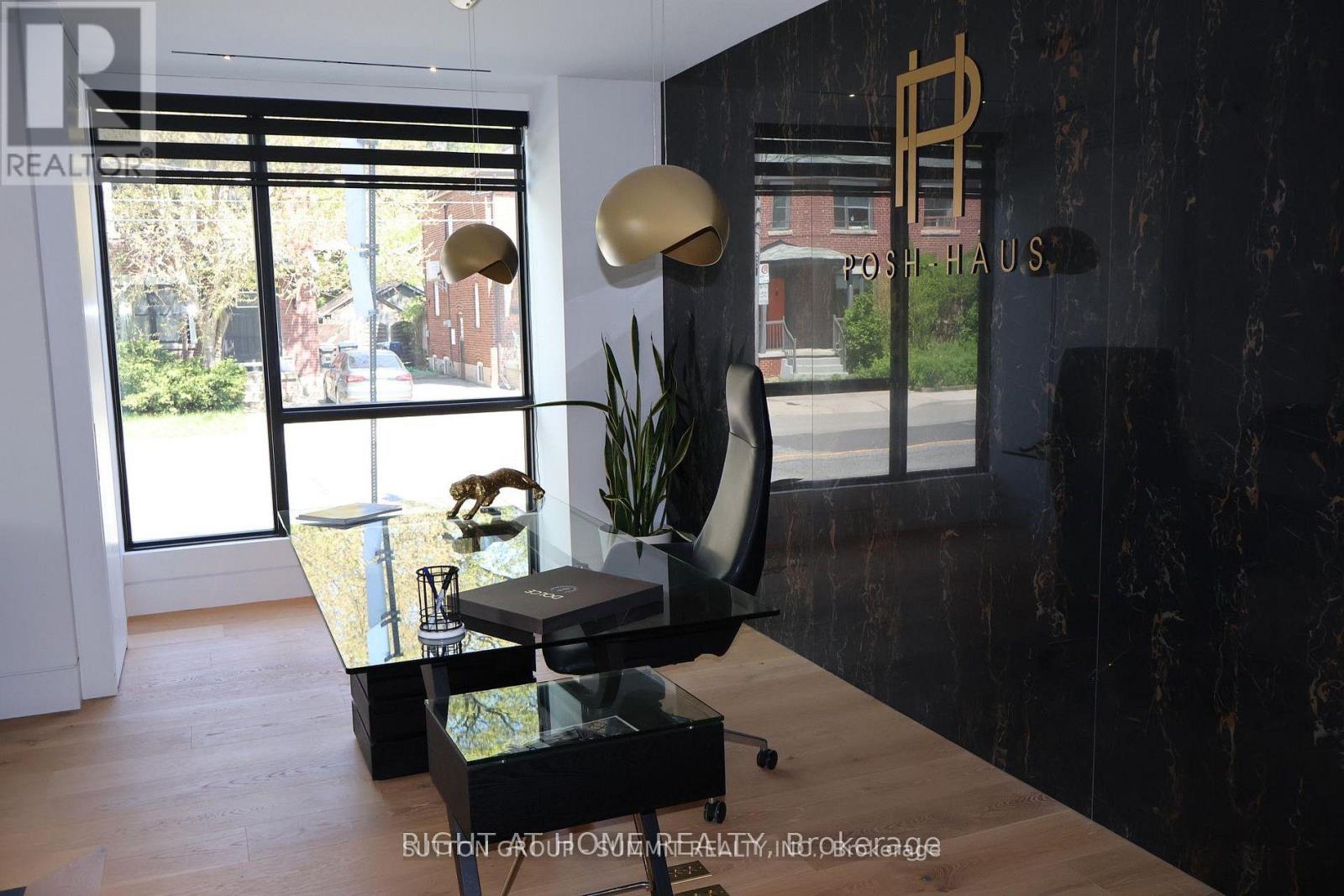 Main Floor - 218 Jane Street, Toronto, Ontario  M6S 3Y9 - Photo 4 - W13090872