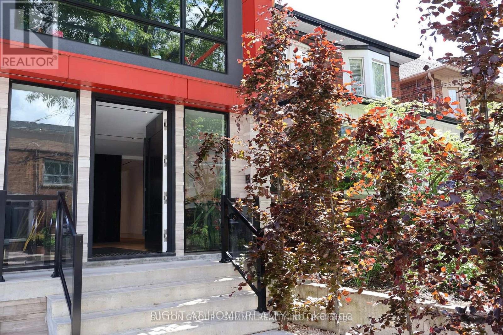 Main Floor - 218 Jane Street, Toronto, Ontario  M6S 3Y9 - Photo 7 - W13090872