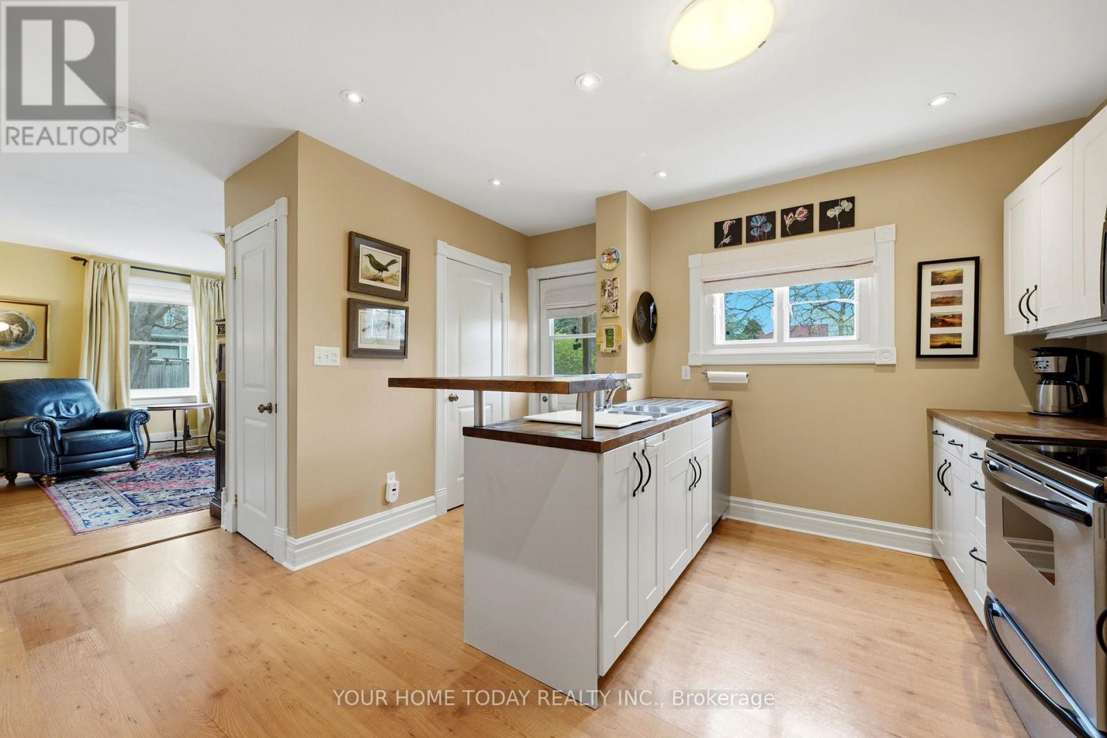 15 Albert Street, Halton Hills, Ontario  L7G 2A8 - Photo 13 - W13090932