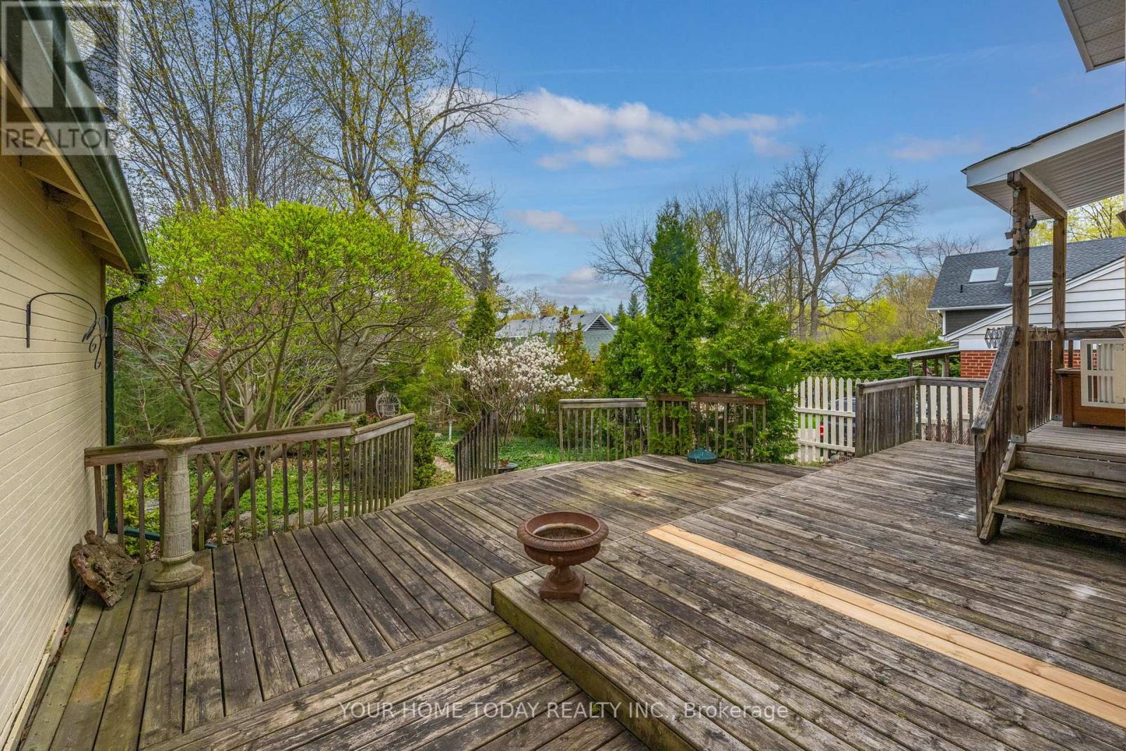 15 Albert Street, Halton Hills, Ontario  L7G 2A8 - Photo 25 - W13090932