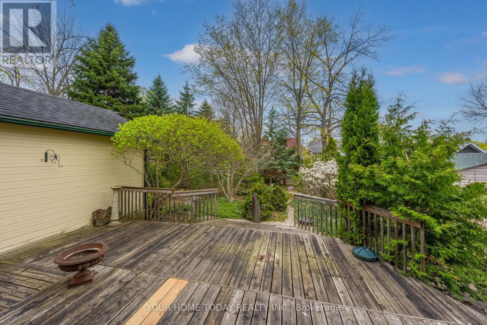 15 Albert Street, Halton Hills, Ontario  L7G 2A8 - Photo 26 - W13090932