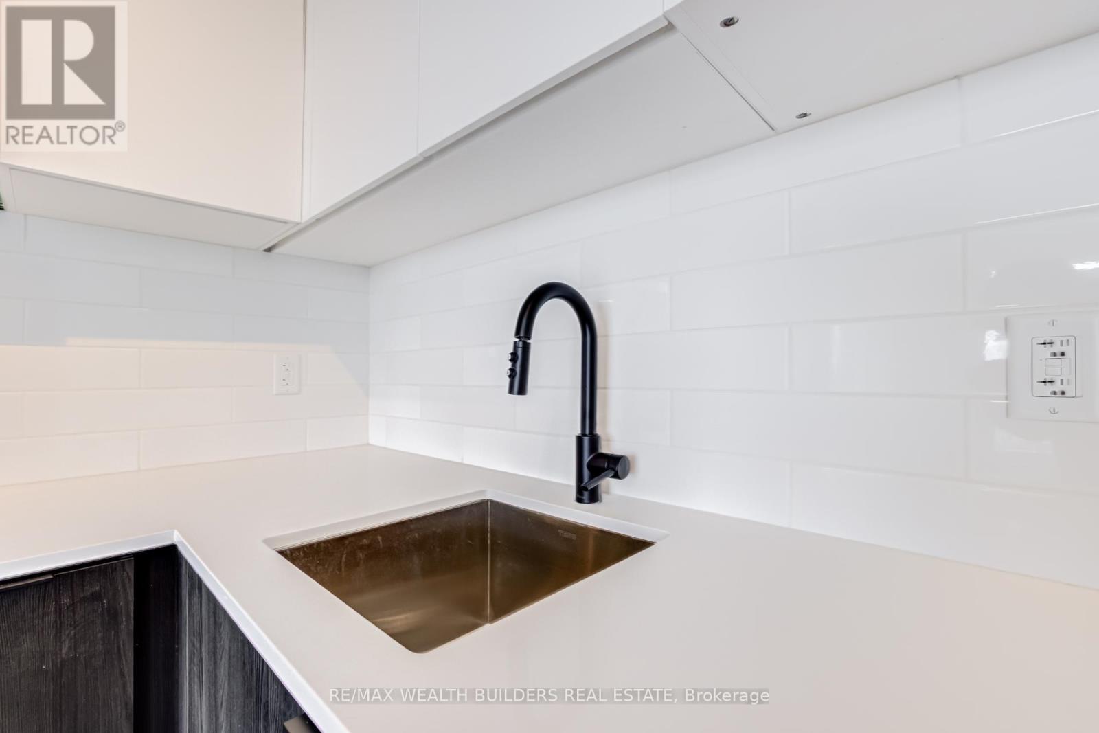 1808 - 1185 Dupont Street, Toronto, Ontario  M6H 0G5 - Photo 16 - W13090936