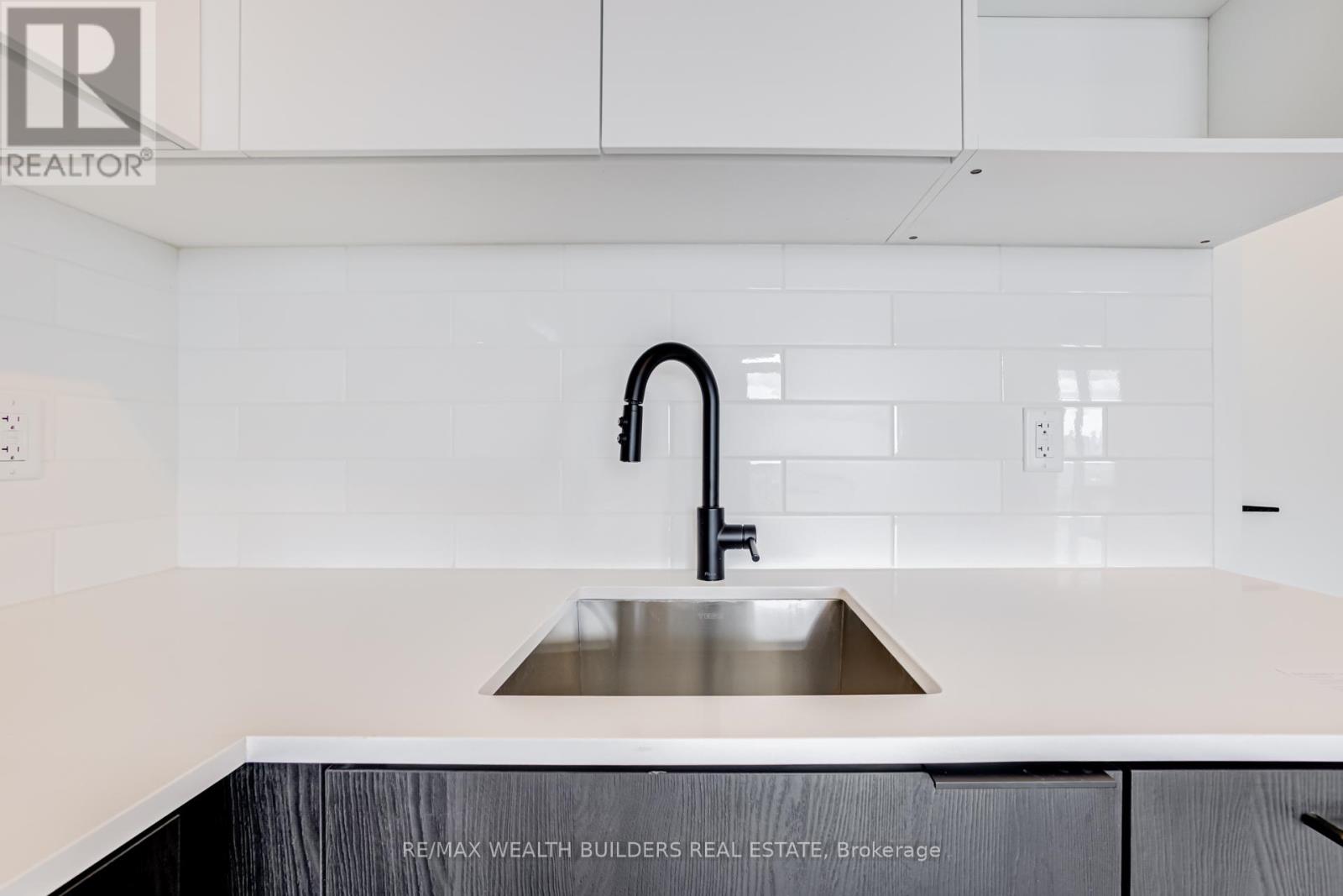 1808 - 1185 Dupont Street, Toronto, Ontario  M6H 0G5 - Photo 17 - W13090936