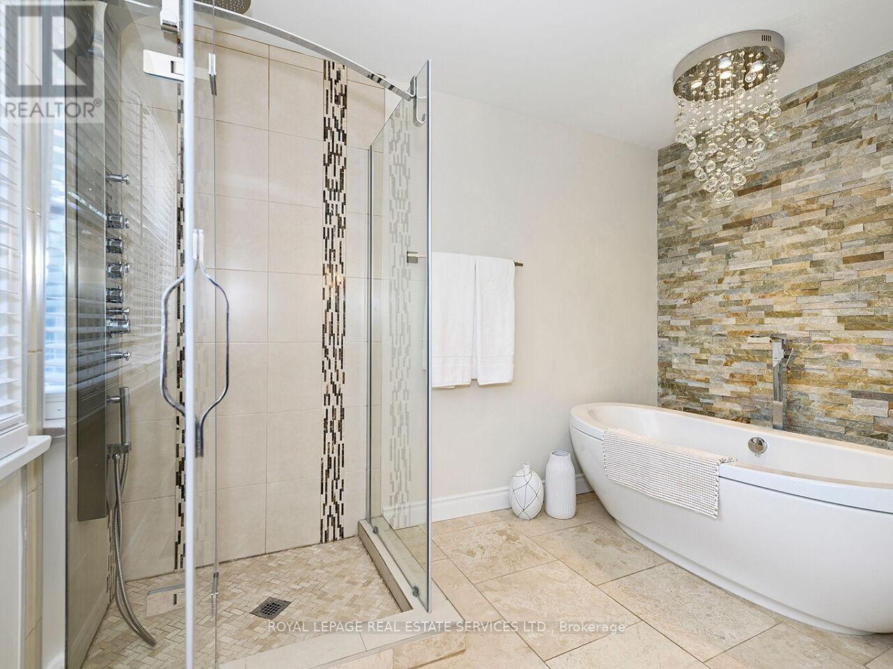 1454 Chasehurst Drive, Mississauga, Ontario  L5J 3A7 - Photo 22 - W13090952