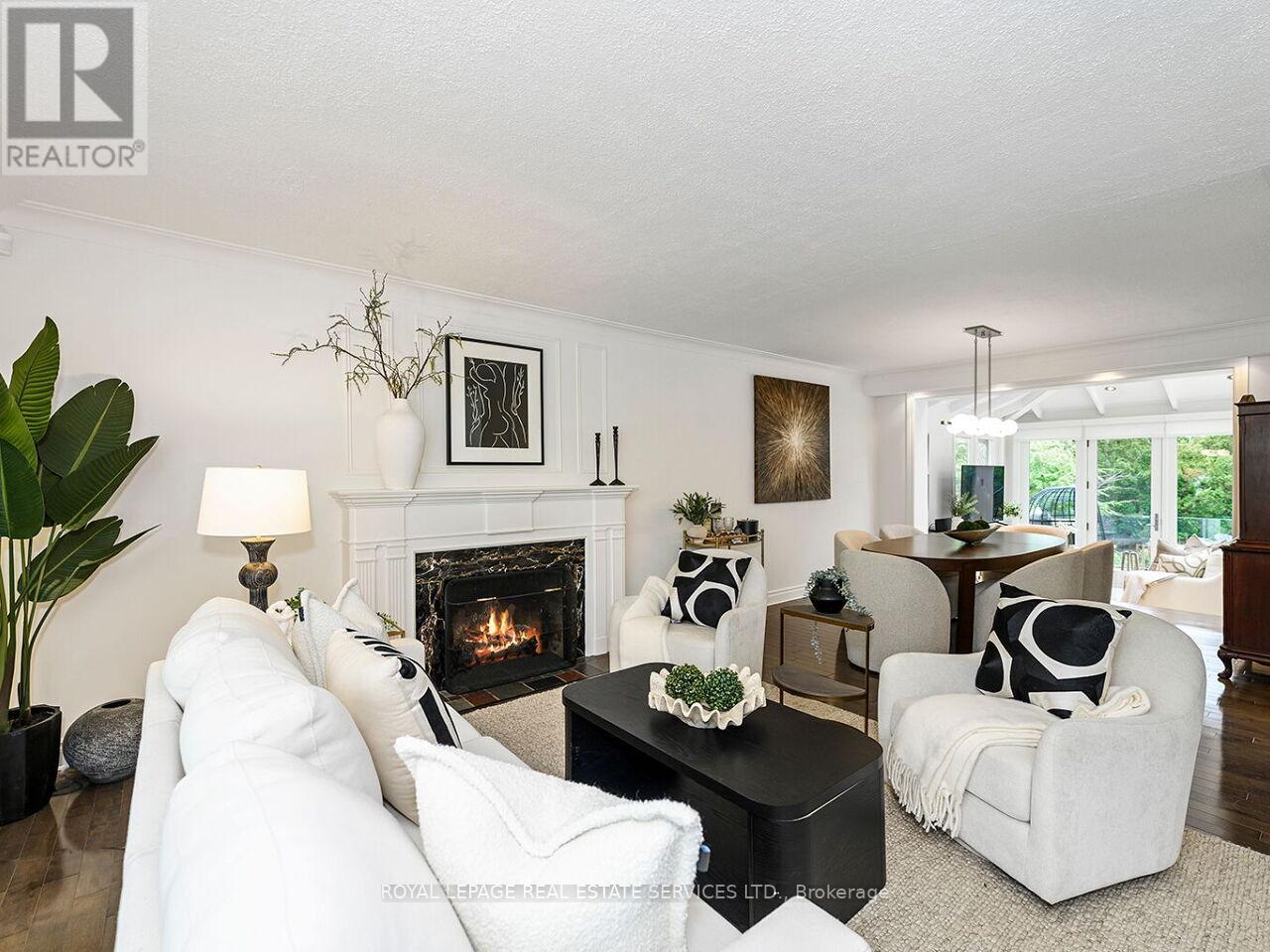 1454 Chasehurst Drive, Mississauga, Ontario  L5J 3A7 - Photo 6 - W13090952