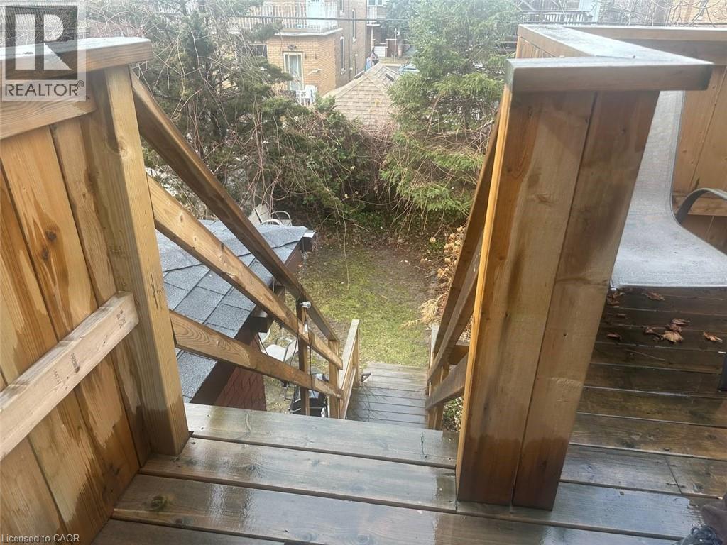 64 Gage Avenue S Unit# Upper, Hamilton, Ontario  L8M 3C9 - Photo 17 - 40827611