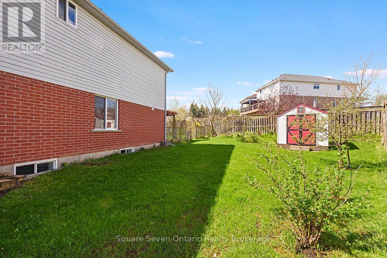 635 Commonwealth Crescent, Kitchener, Ontario  N2E 4J9 - Photo 44 - X13090770