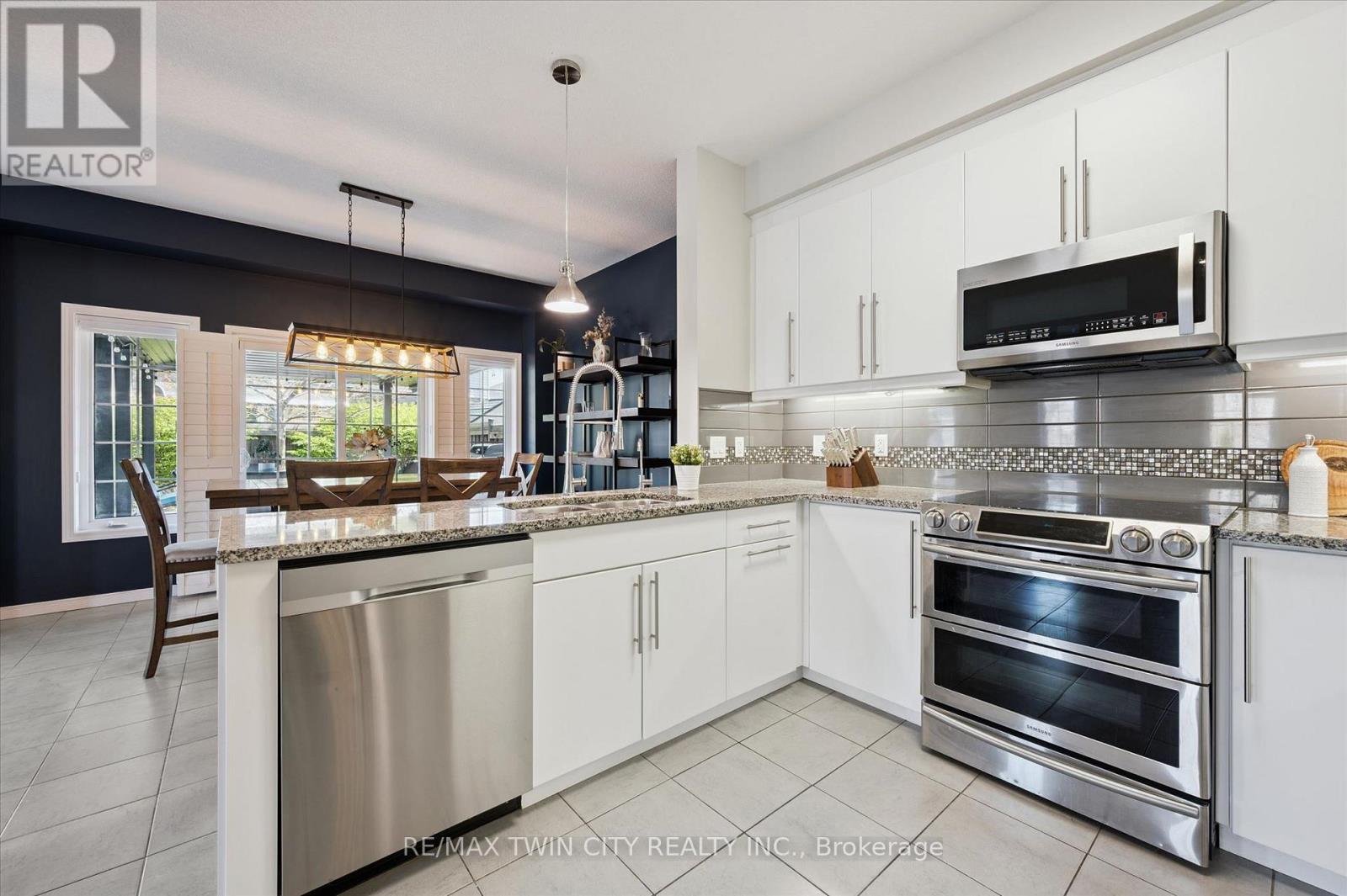 33 Mistywood Street, Kitchener, Ontario  N2P 2N1 - Photo 15 - X13090902