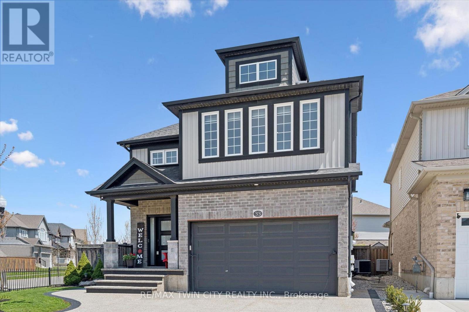 33 Mistywood Street, Kitchener, Ontario  N2P 2N1 - Photo 2 - X13090902