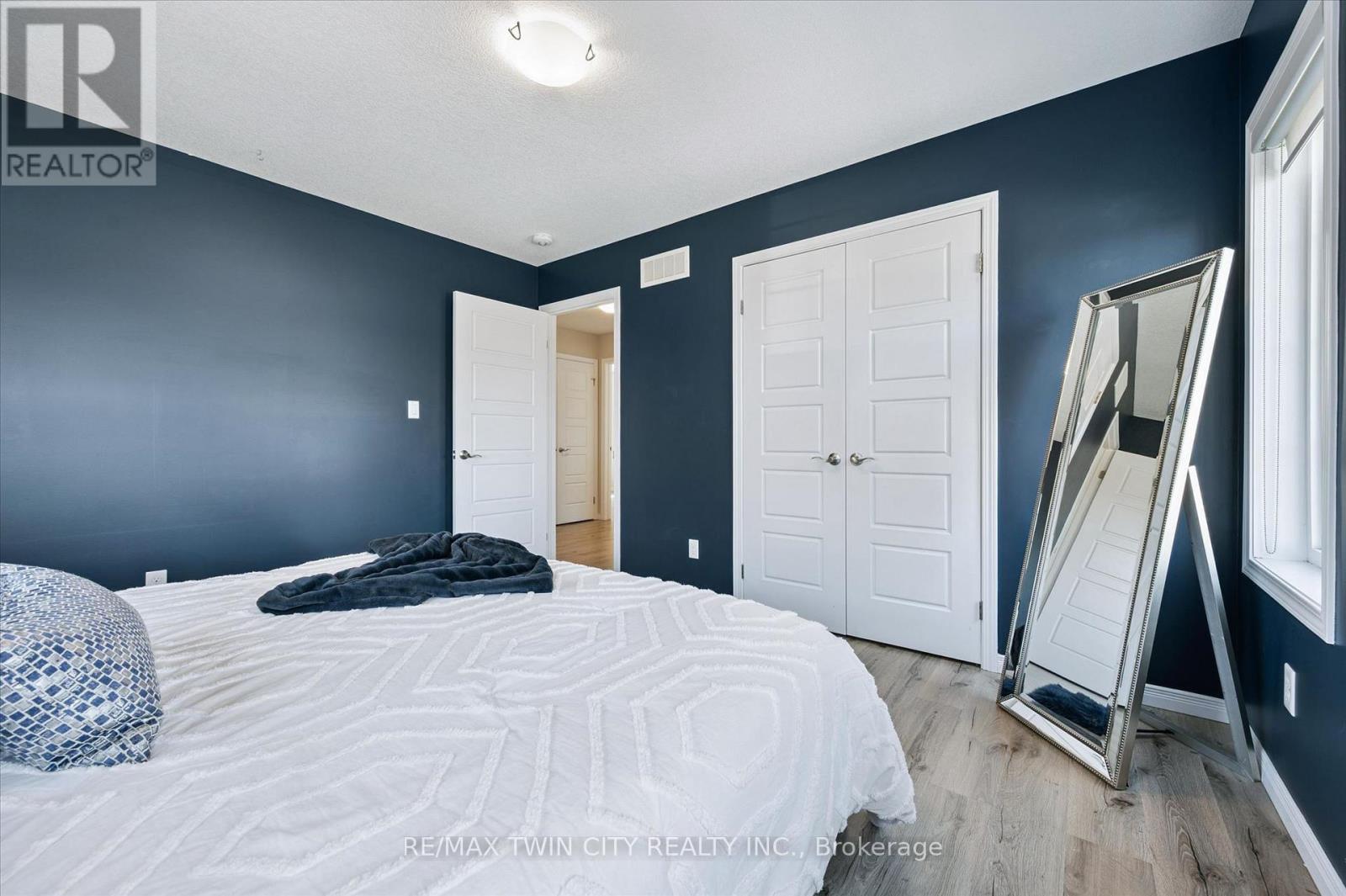33 Mistywood Street, Kitchener, Ontario  N2P 2N1 - Photo 24 - X13090902