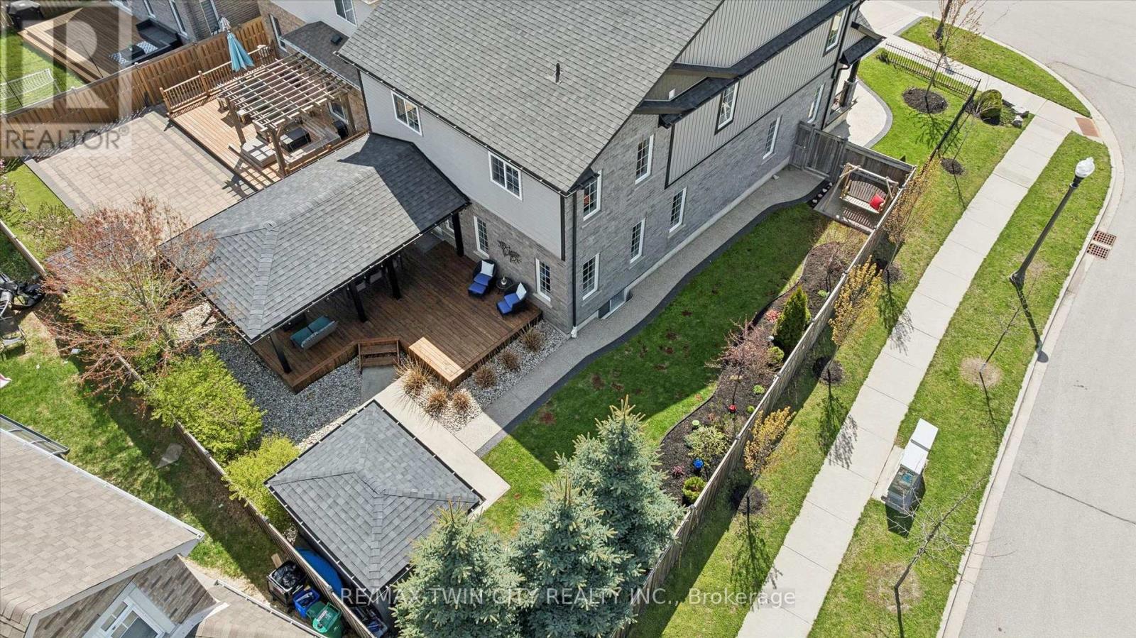 33 Mistywood Street, Kitchener, Ontario  N2P 2N1 - Photo 43 - X13090902