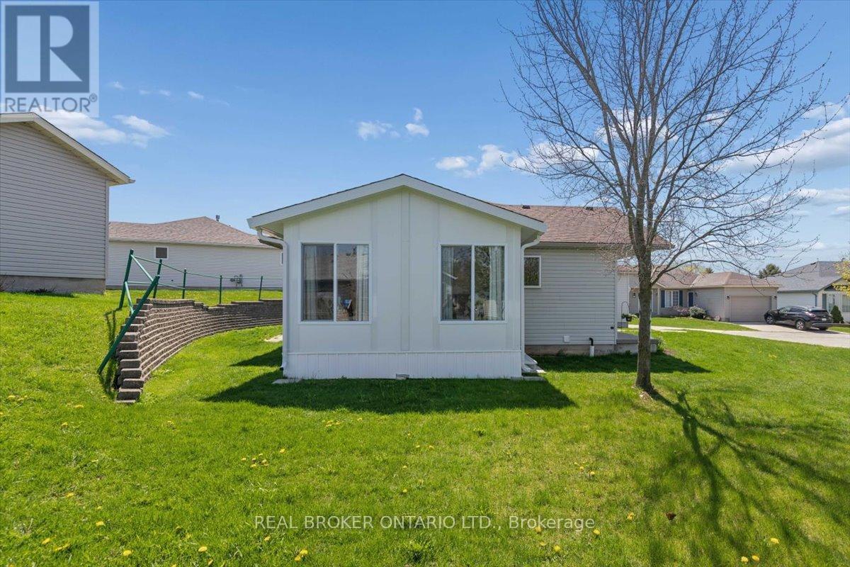 17 Greenfield Place, Wilmot, Ontario  N3A 2G6 - Photo 26 - X13090940