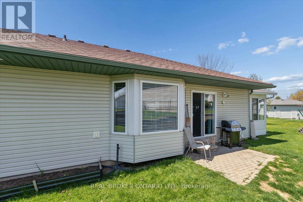 17 Greenfield Place, Wilmot, Ontario  N3A 2G6 - Photo 28 - X13090940
