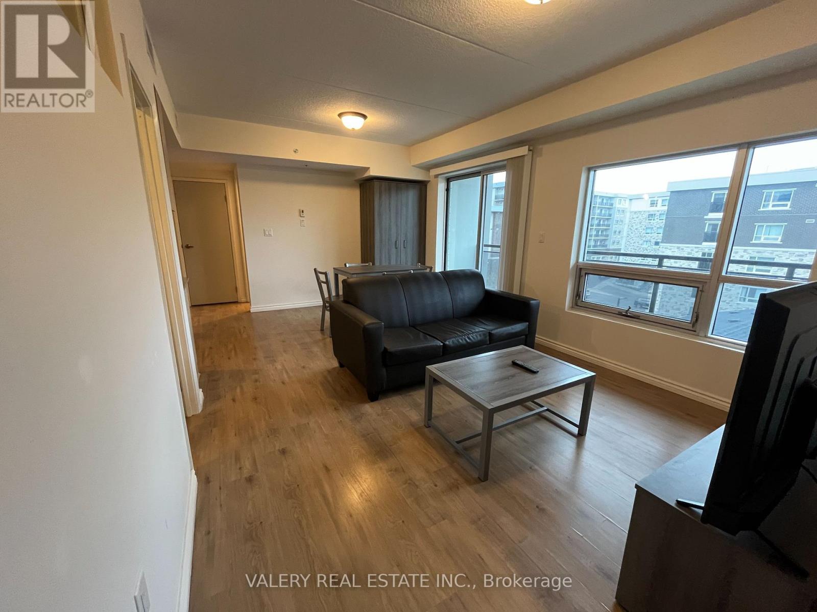 A508 - 275 Larch Street, Waterloo, Ontario  N2L 3R2 - Photo 3 - X13090942