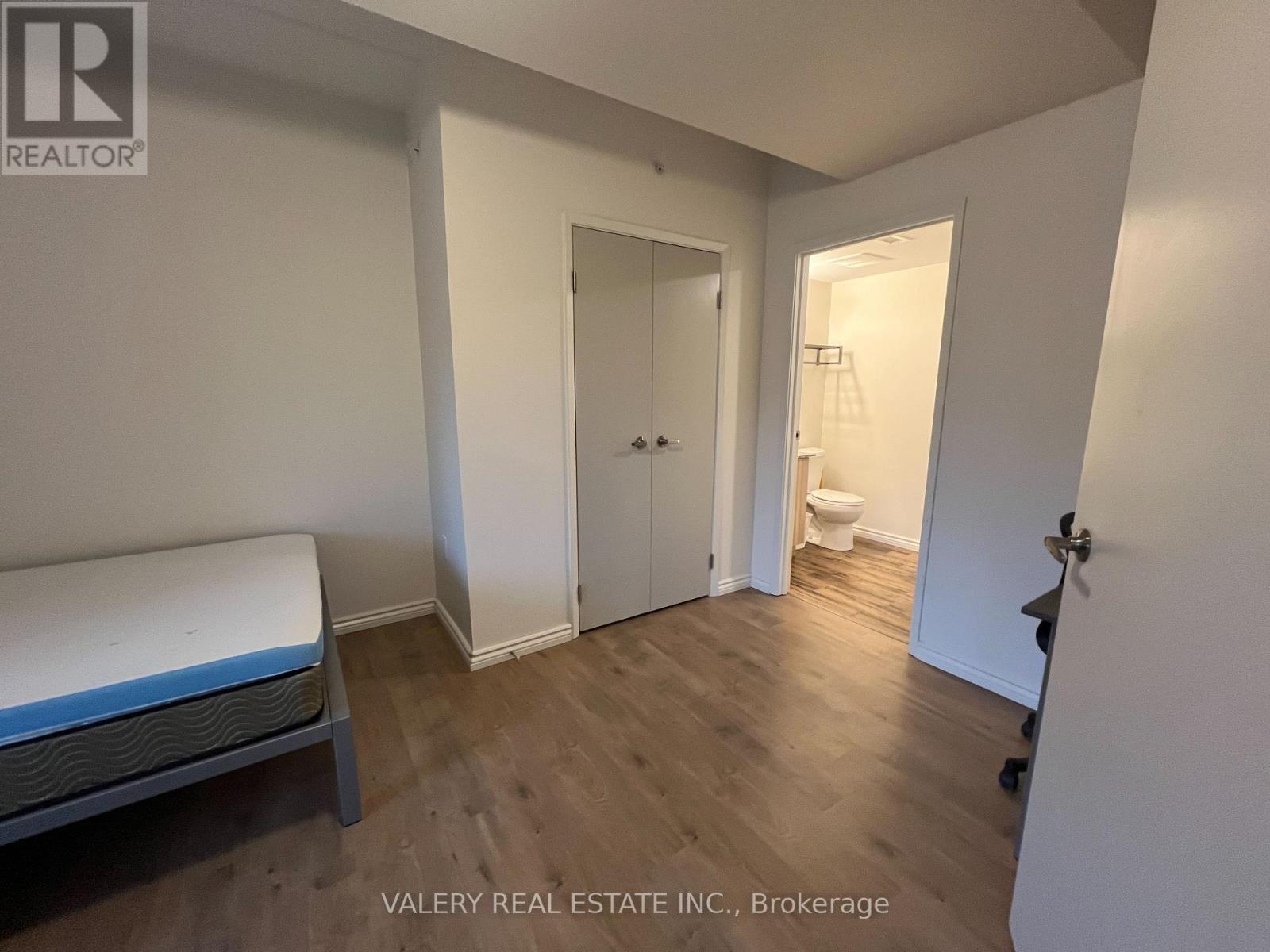 A508 - 275 Larch Street, Waterloo, Ontario  N2L 3R2 - Photo 5 - X13090942