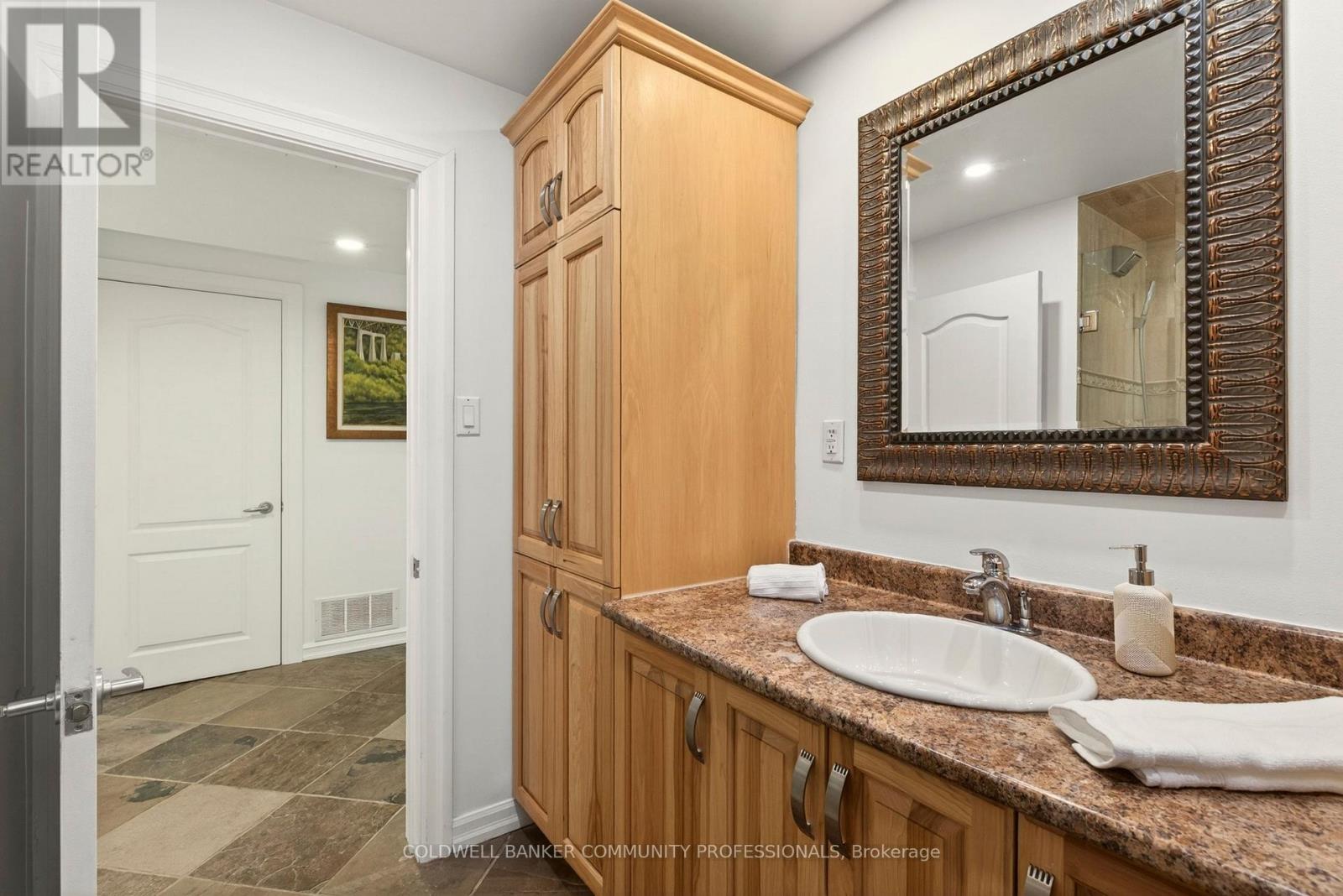 123 Hillcrest Avenue, Hamilton, Ontario  L9H 4X7 - Photo 34 - X13091038
