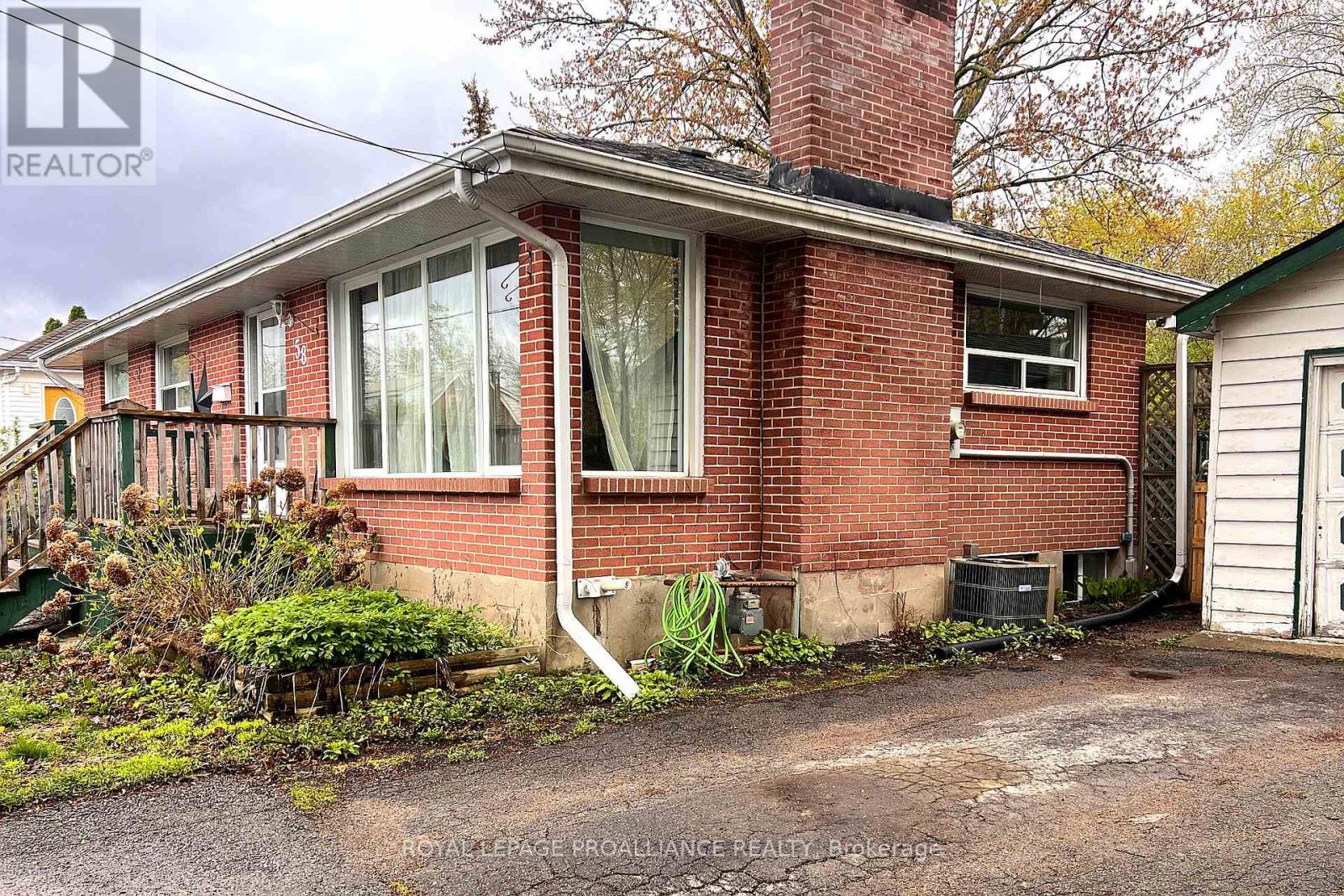 58 Ponton Street, Belleville, Ontario  K8P 3T6 - Photo 4 - X13091124