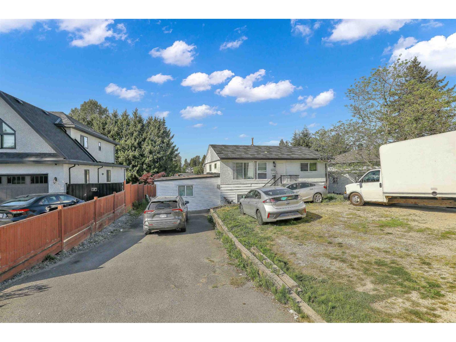 12841 98 Avenue, Surrey, British Columbia  V3T 1B1 - Photo 2 - R3119661