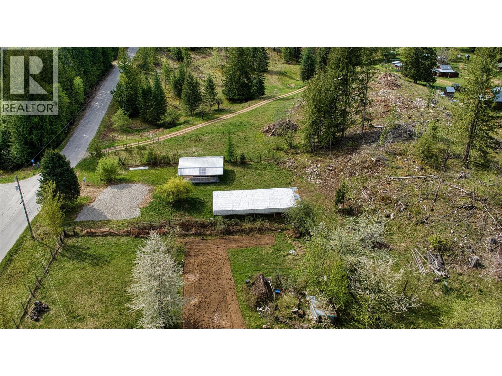 15775 Peters Road Road, Crawford Bay, British Columbia  V0B 1E0 - Photo 11 - 10385850