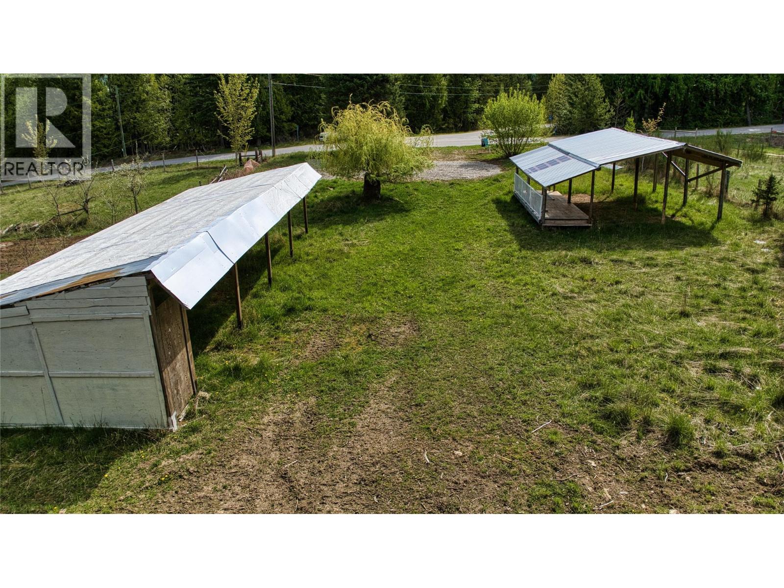 15775 Peters Road Road, Crawford Bay, British Columbia  V0B 1E0 - Photo 5 - 10385850
